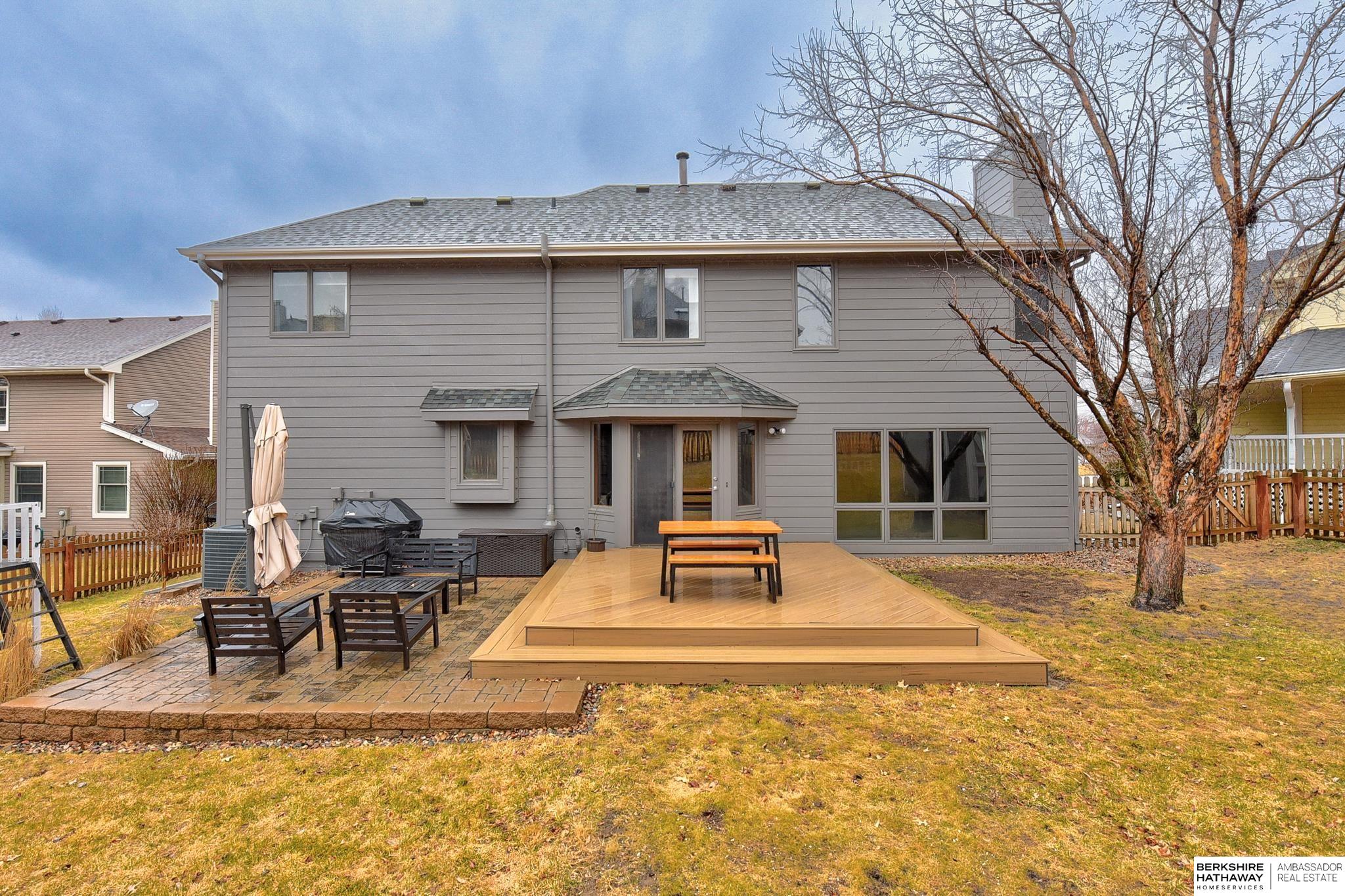 Papillion, Nebraska 68046, United States, 4 Bedrooms Bedrooms, ,4 BathroomsBathrooms,Residential,Pending,83192