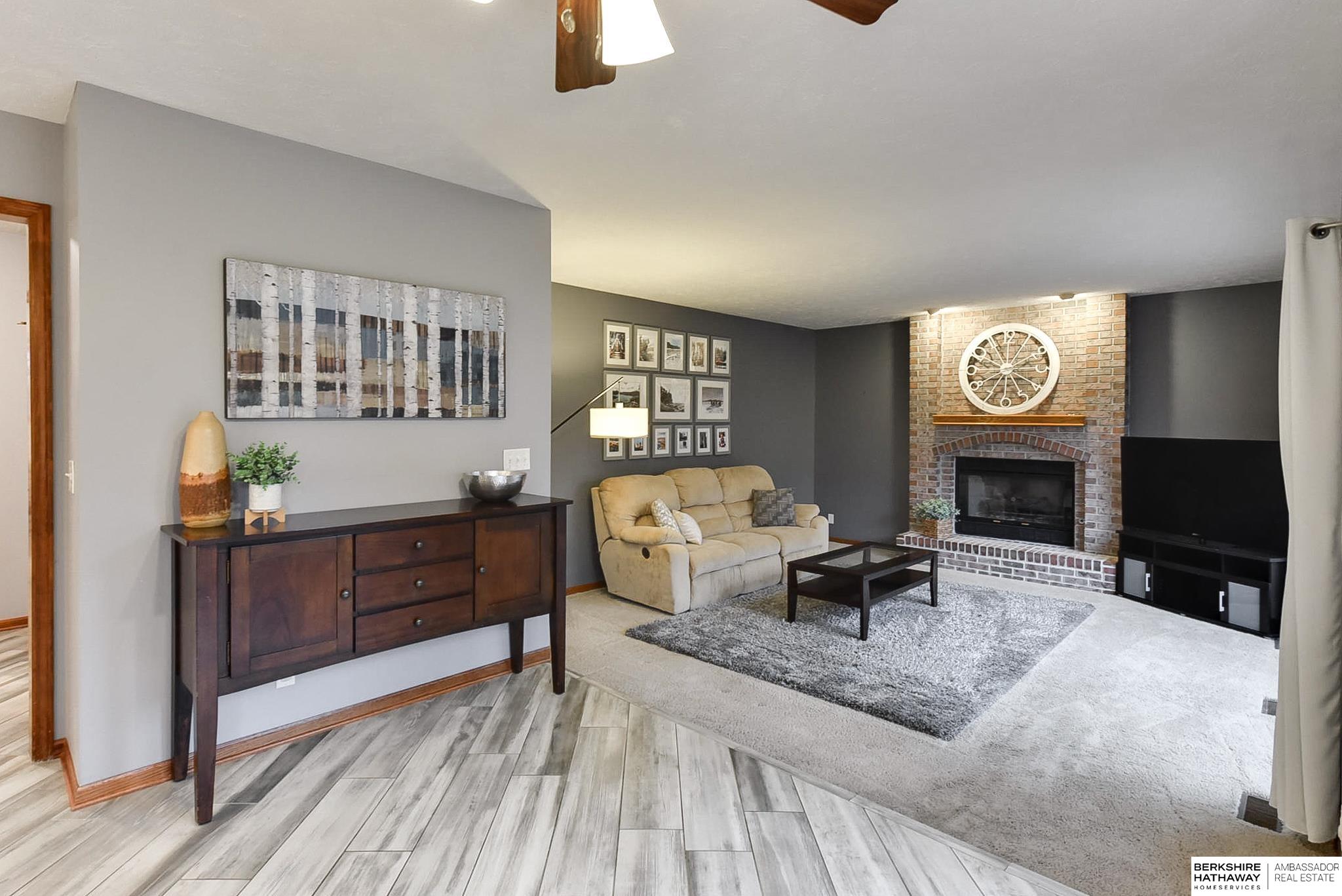 Papillion, Nebraska 68046, United States, 4 Bedrooms Bedrooms, ,4 BathroomsBathrooms,Residential,Pending,83192