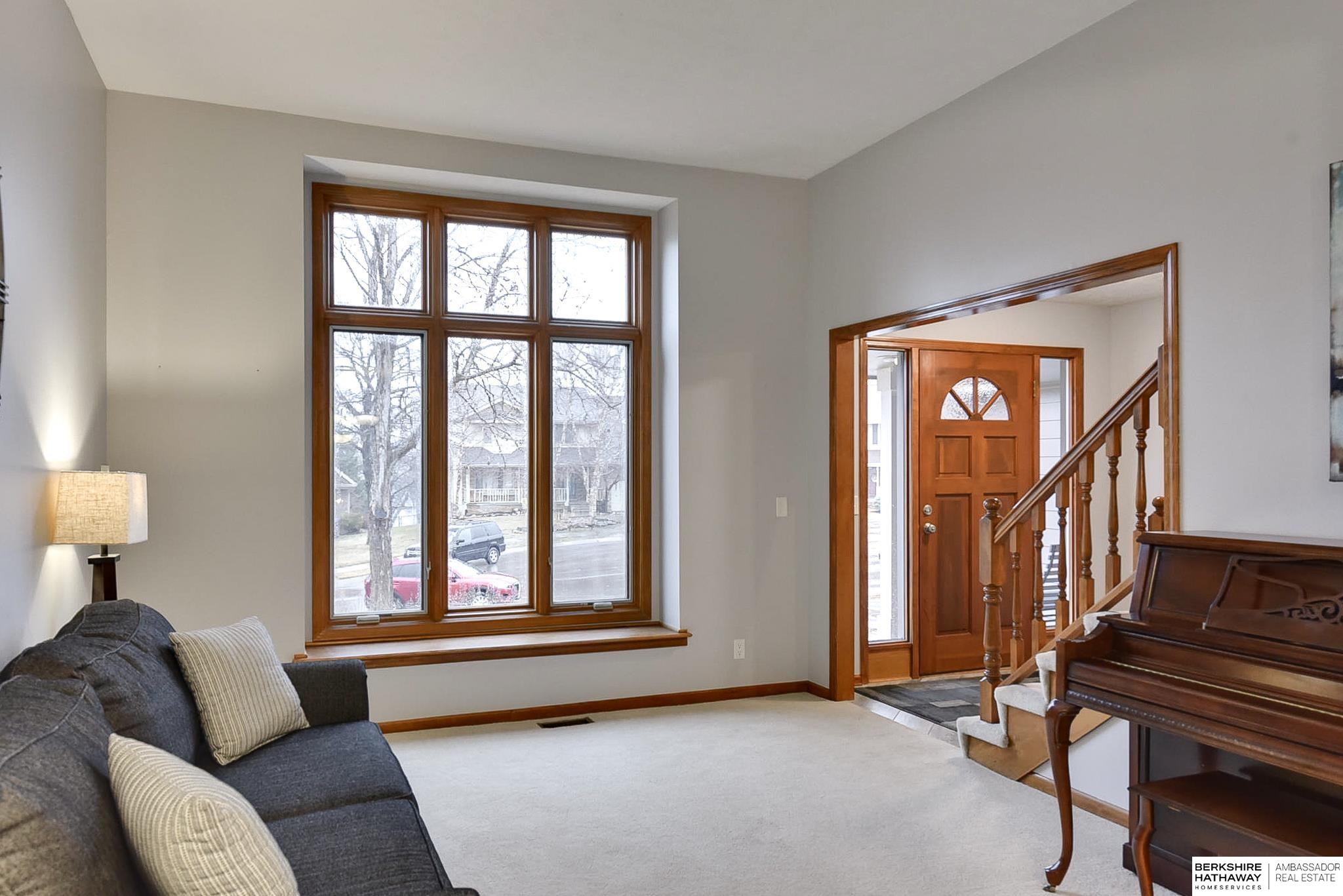 Papillion, Nebraska 68046, United States, 4 Bedrooms Bedrooms, ,4 BathroomsBathrooms,Residential,Pending,83192