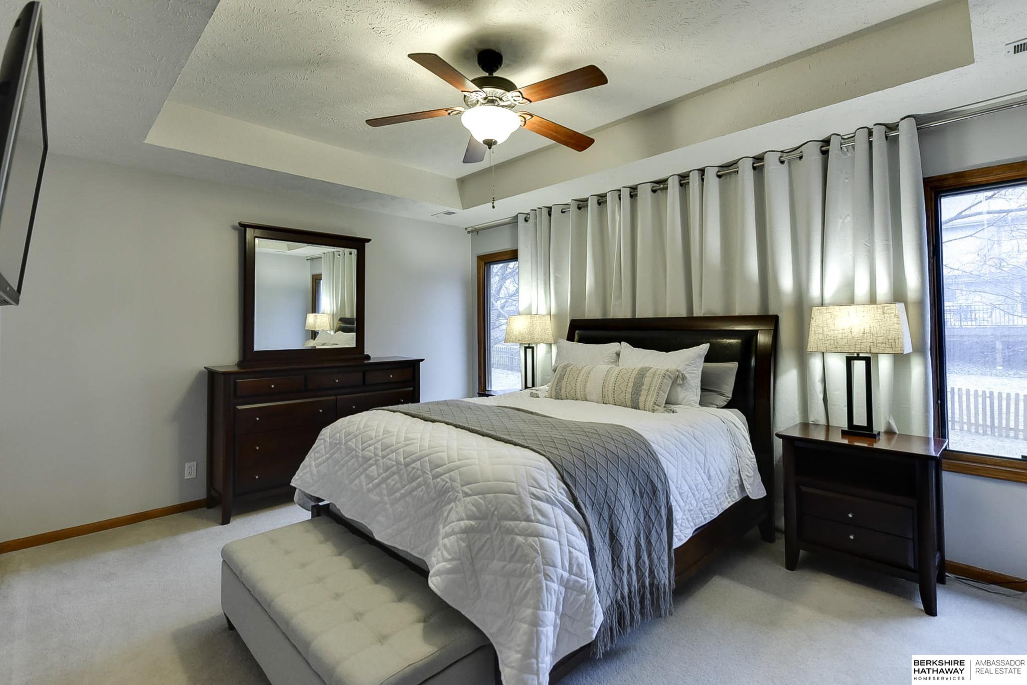 Papillion, Nebraska 68046, United States, 4 Bedrooms Bedrooms, ,4 BathroomsBathrooms,Residential,Pending,83192