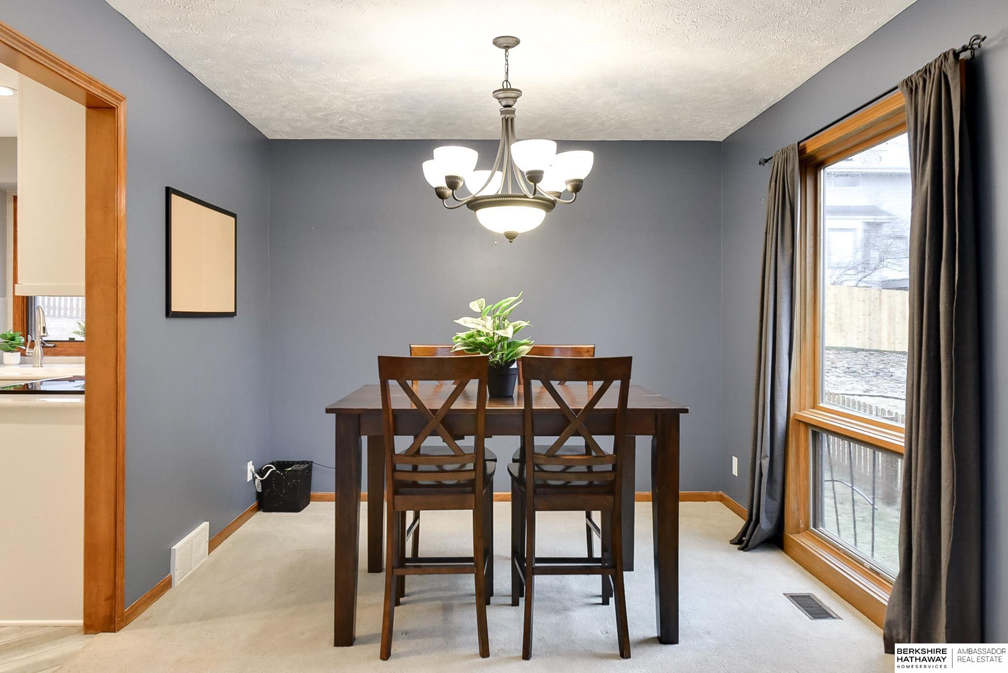 Papillion, Nebraska 68046, United States, 4 Bedrooms Bedrooms, ,4 BathroomsBathrooms,Residential,Pending,83192