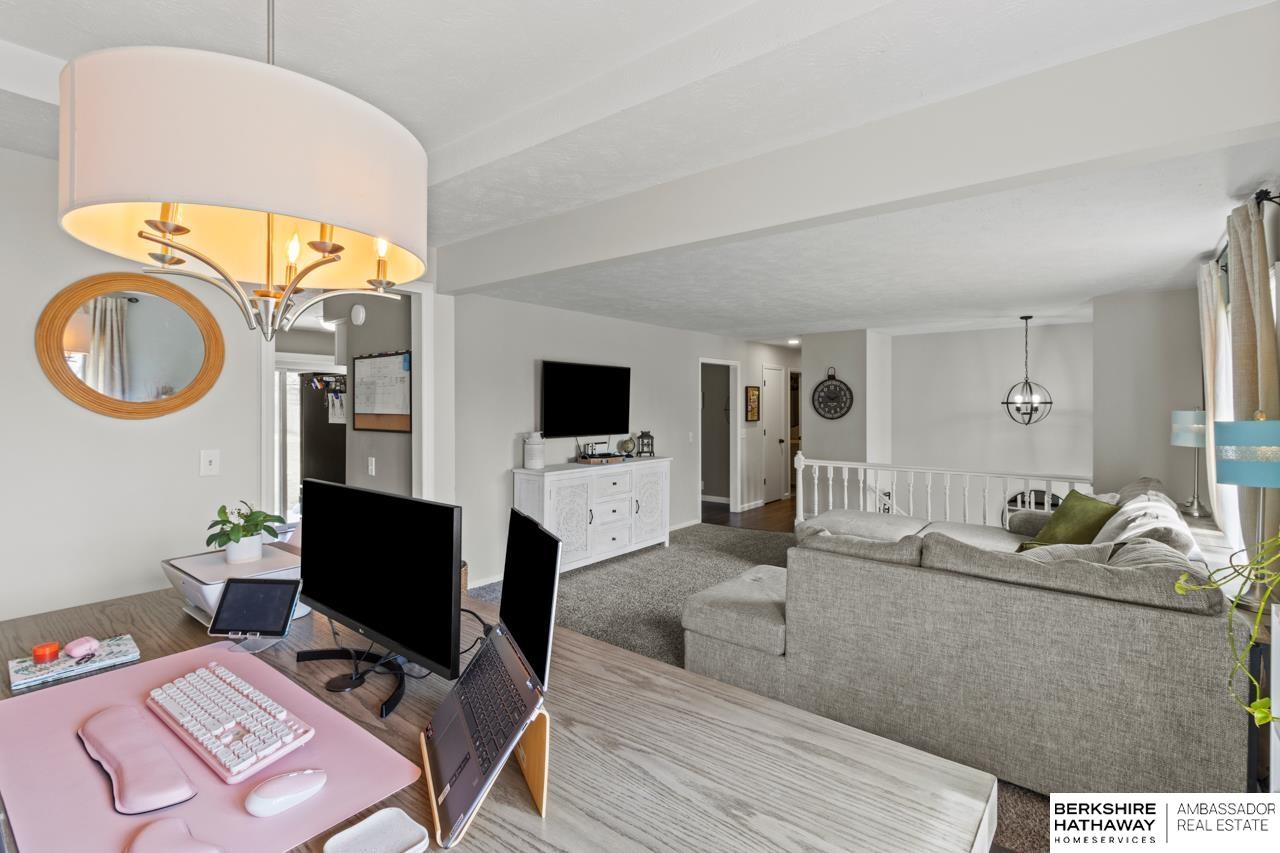 Omaha, Nebraska 68130, United States, 3 Bedrooms Bedrooms, ,2 BathroomsBathrooms,Residential,Pending,105813