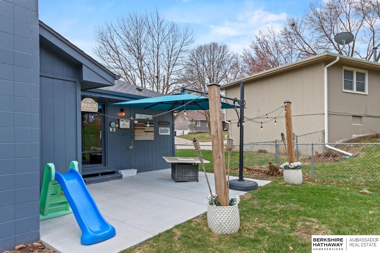 Omaha, Nebraska 68130, United States, 3 Bedrooms Bedrooms, ,2 BathroomsBathrooms,Residential,Pending,105813