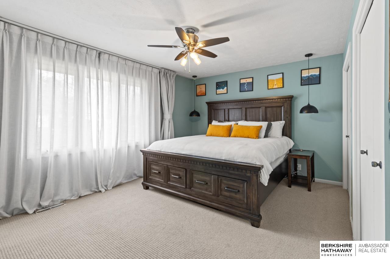 Omaha, Nebraska 68130, United States, 3 Bedrooms Bedrooms, ,2 BathroomsBathrooms,Residential,Pending,105813