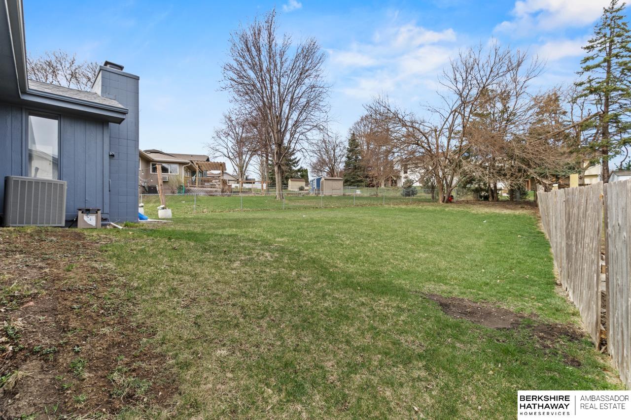 Omaha, Nebraska 68130, United States, 3 Bedrooms Bedrooms, ,2 BathroomsBathrooms,Residential,Pending,105813