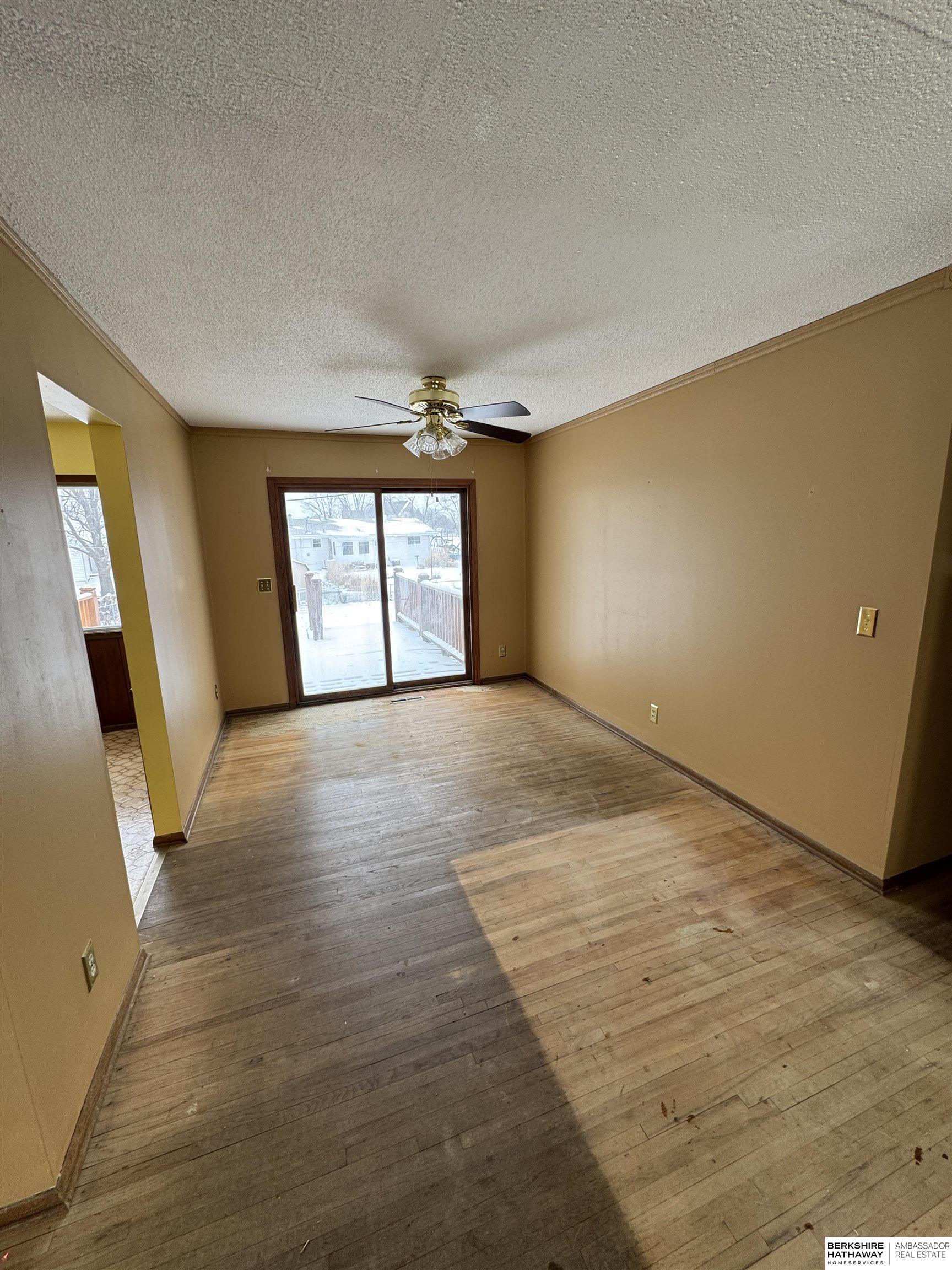 Omaha, Nebraska 68134, United States, 3 Bedrooms Bedrooms, ,2 BathroomsBathrooms,Residential,Pending,4174