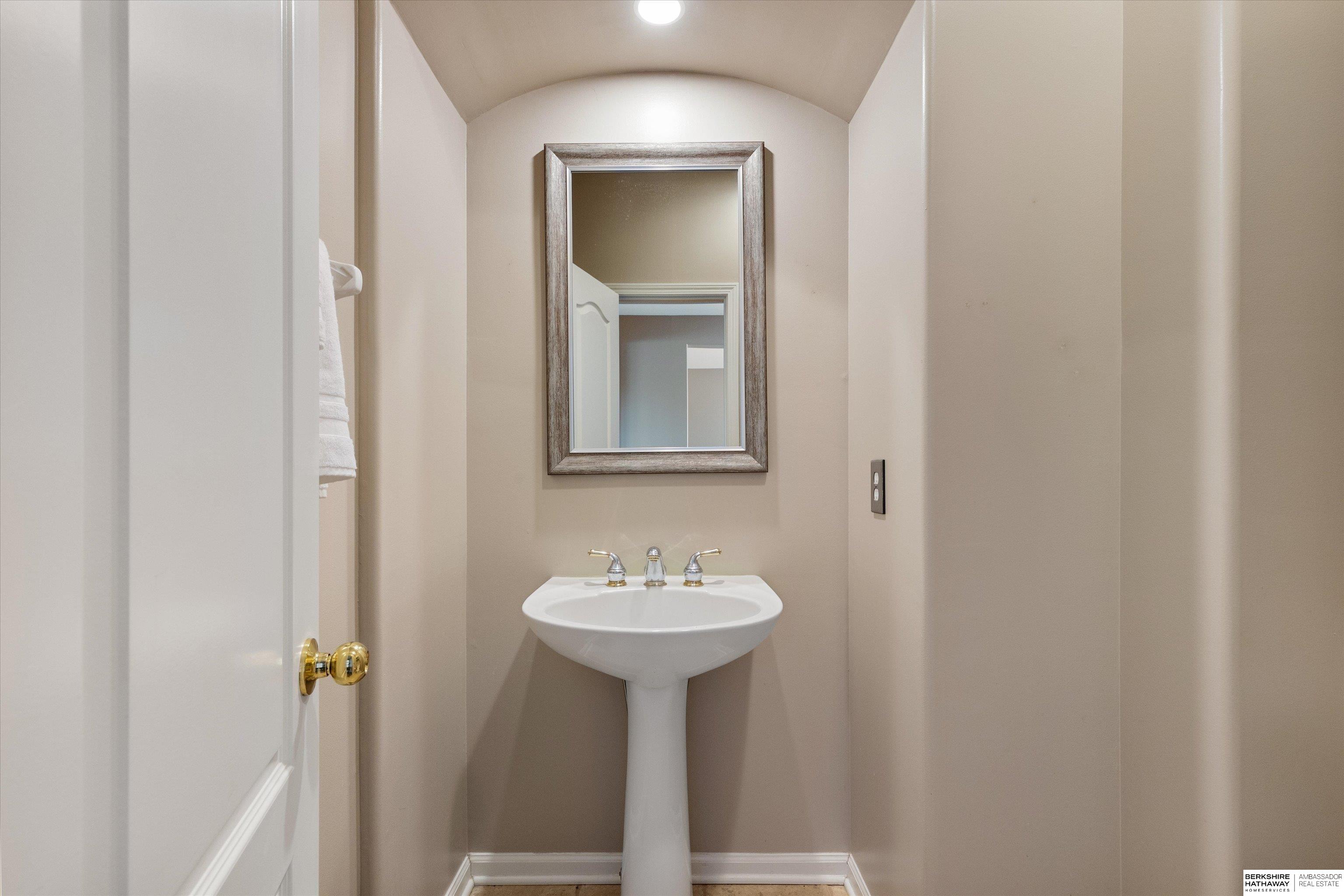 Omaha, Nebraska 68022, United States, 4 Bedrooms Bedrooms, ,4 BathroomsBathrooms,Residential,Pending,17835