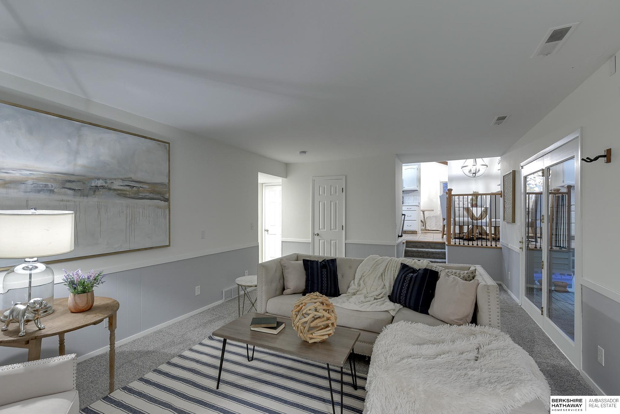 Bellevue, Nebraska 68005, United States, 4 Bedrooms Bedrooms, ,3 BathroomsBathrooms,Residential,Pending,26627