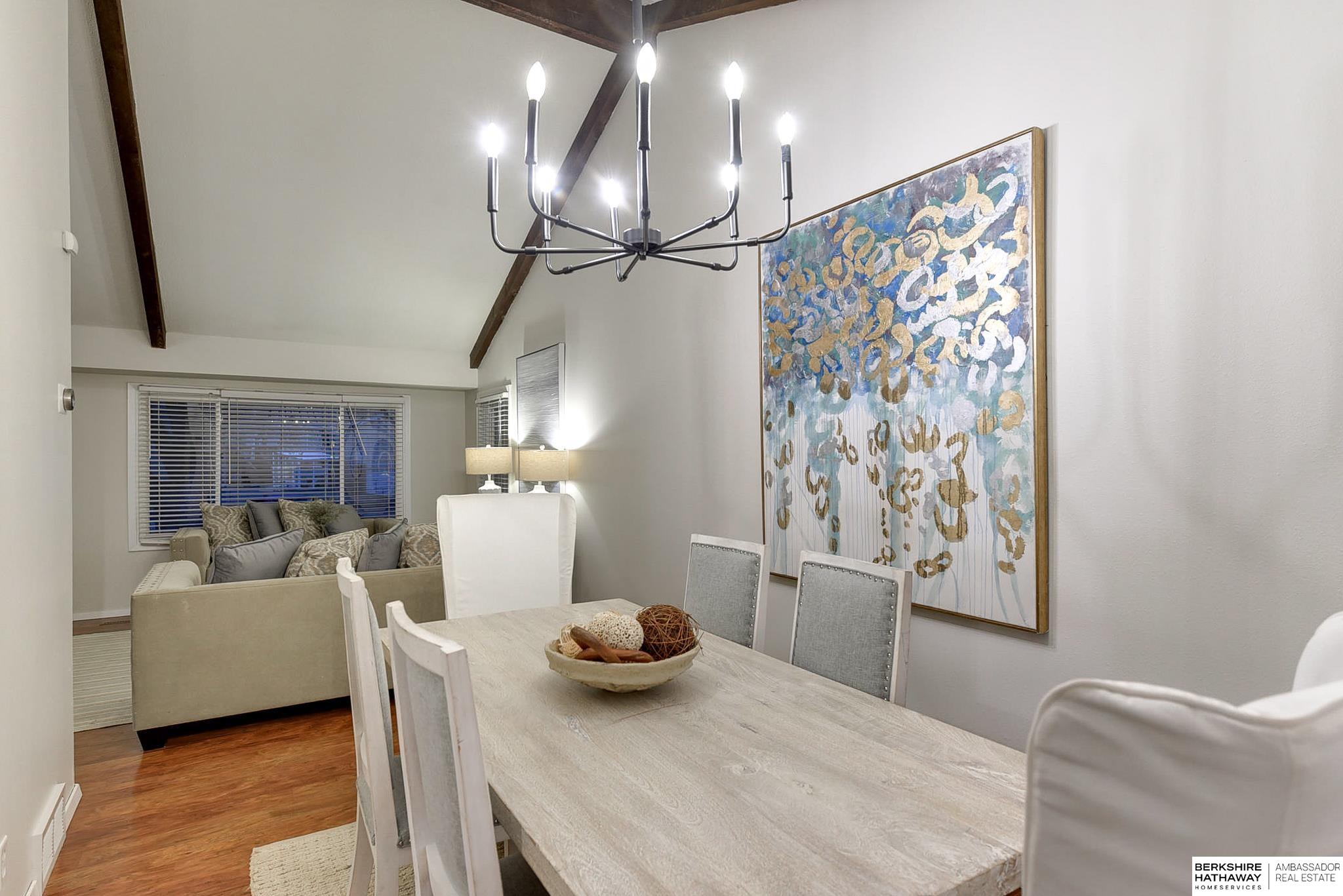 Bellevue, Nebraska 68005, United States, 4 Bedrooms Bedrooms, ,3 BathroomsBathrooms,Residential,Pending,26627