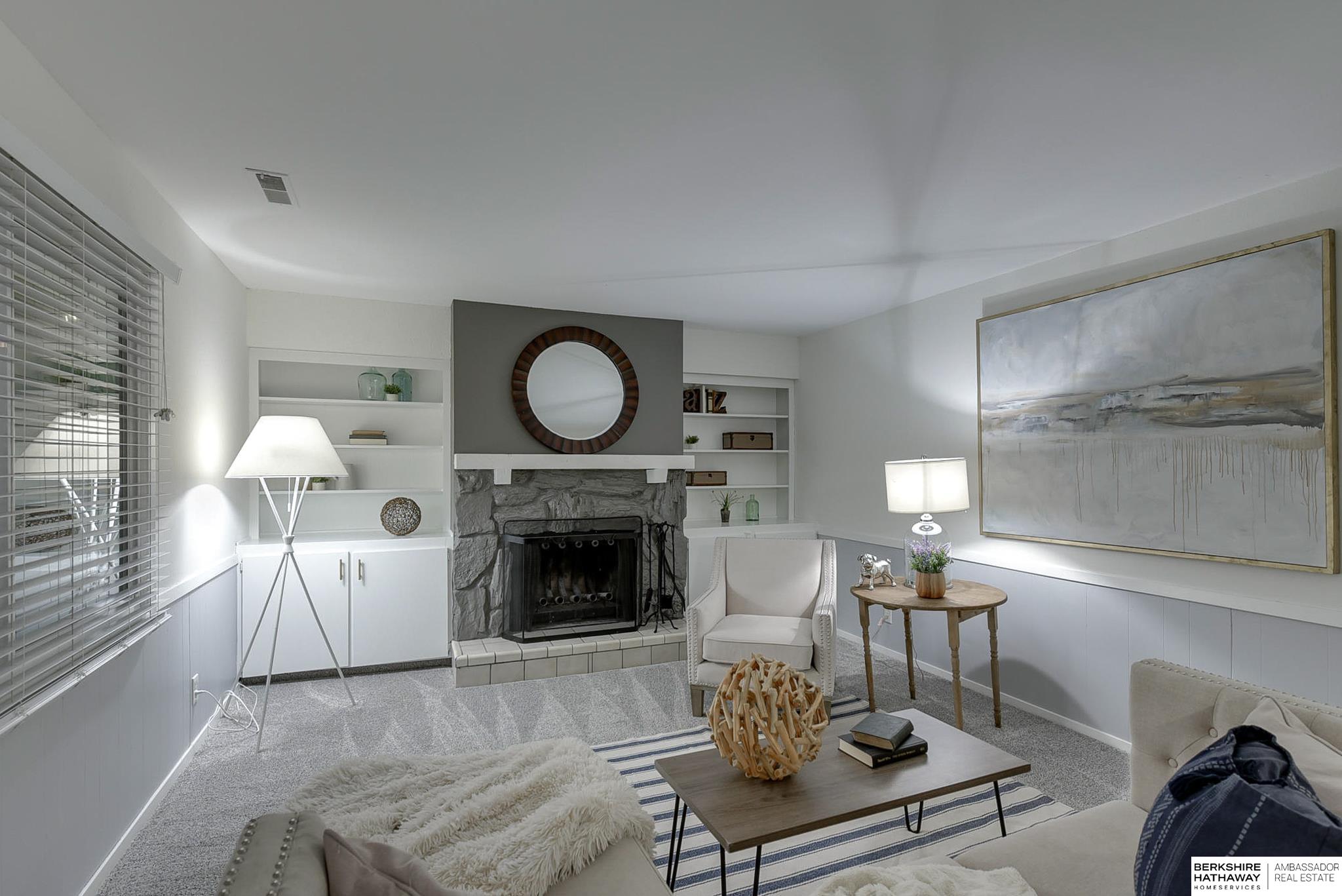 Bellevue, Nebraska 68005, United States, 4 Bedrooms Bedrooms, ,3 BathroomsBathrooms,Residential,Pending,26627