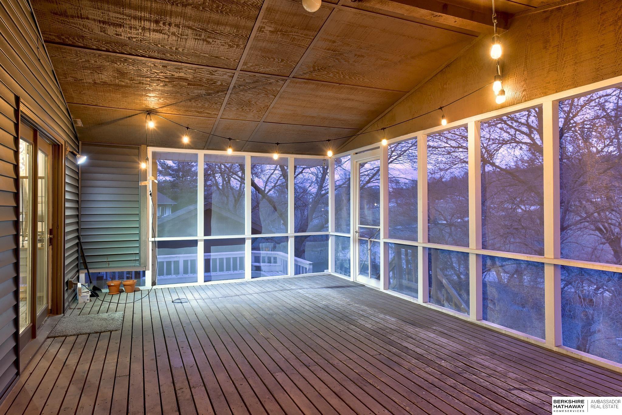 Bellevue, Nebraska 68005, United States, 4 Bedrooms Bedrooms, ,3 BathroomsBathrooms,Residential,Pending,26627