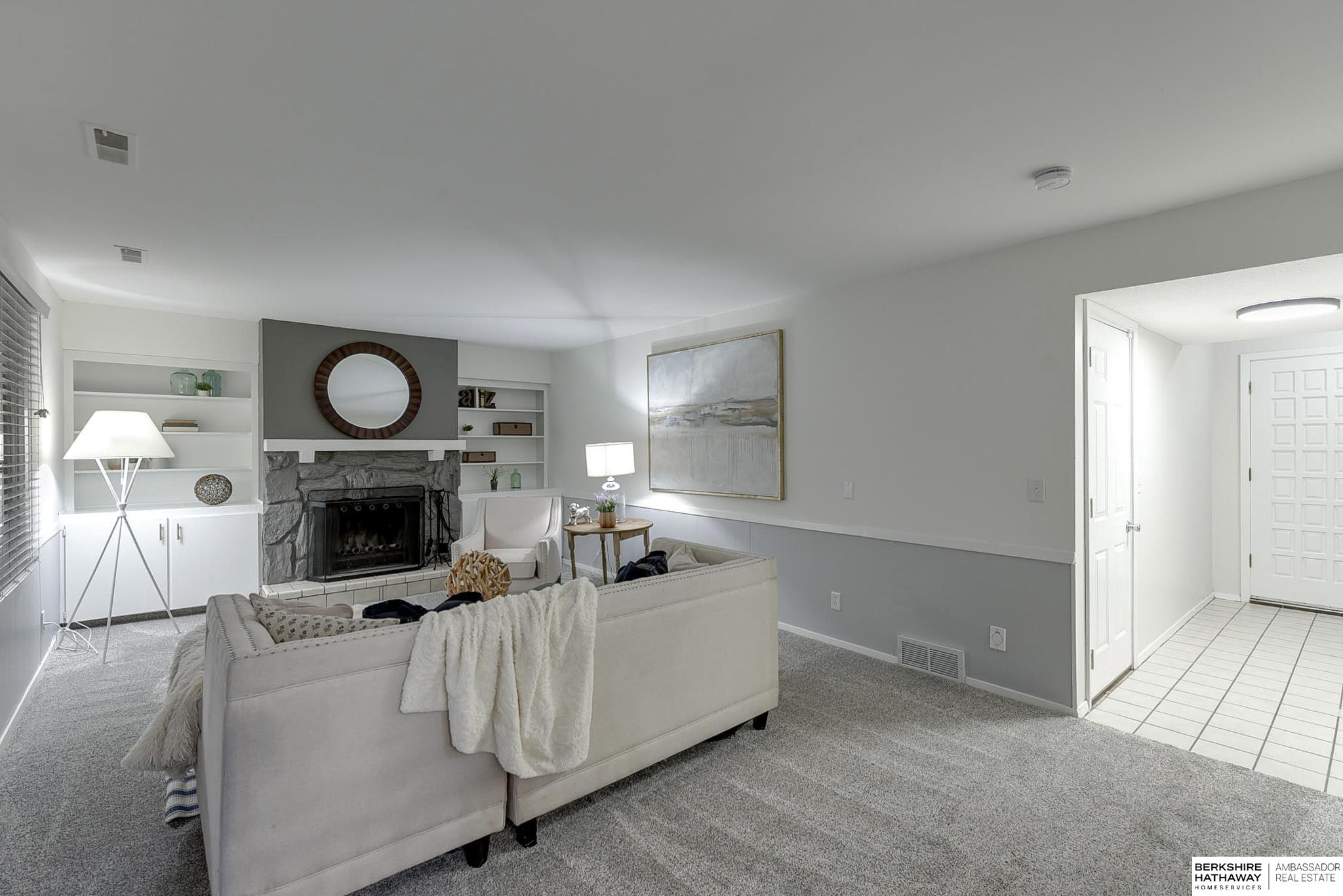 Bellevue, Nebraska 68005, United States, 4 Bedrooms Bedrooms, ,3 BathroomsBathrooms,Residential,Pending,26627