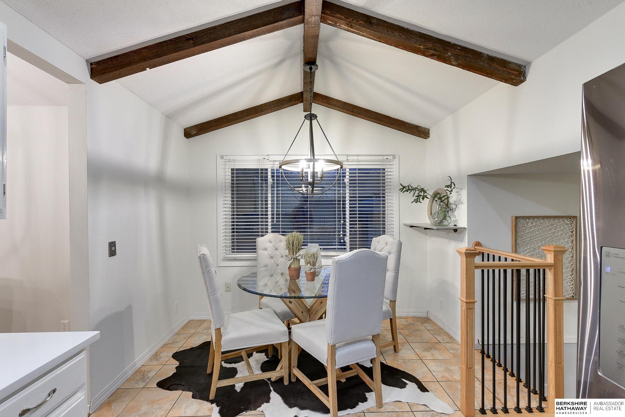 Bellevue, Nebraska 68005, United States, 4 Bedrooms Bedrooms, ,3 BathroomsBathrooms,Residential,Pending,26627