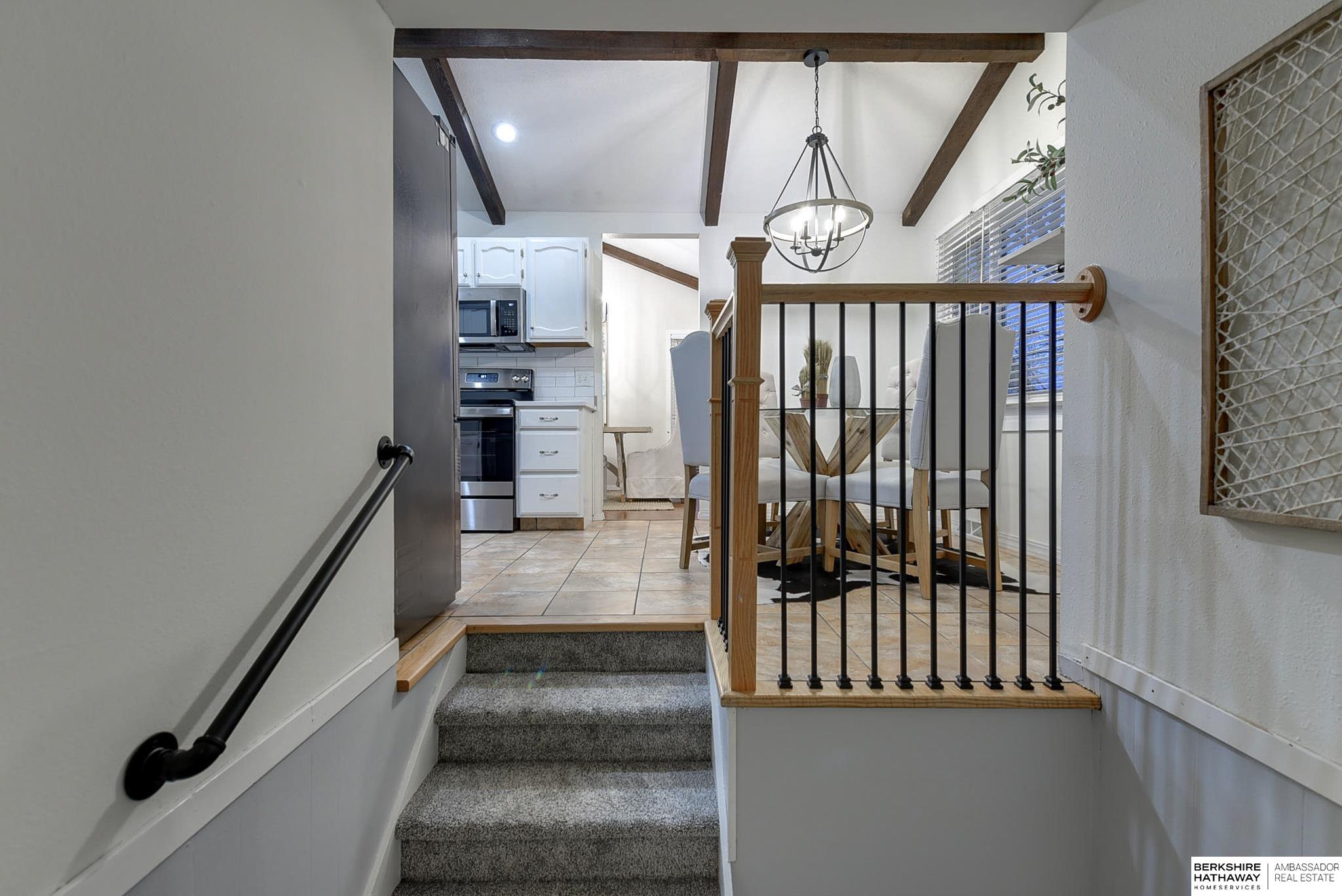 Bellevue, Nebraska 68005, United States, 4 Bedrooms Bedrooms, ,3 BathroomsBathrooms,Residential,Pending,26627