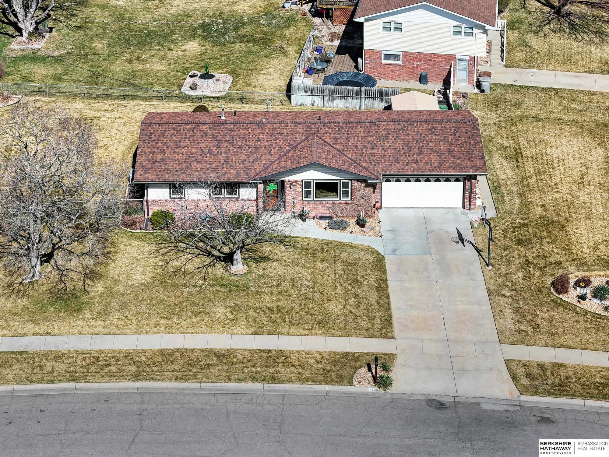 Lincoln, Nebraska 68516, United States, 3 Bedrooms Bedrooms, ,2 BathroomsBathrooms,Residential,Pending,92172