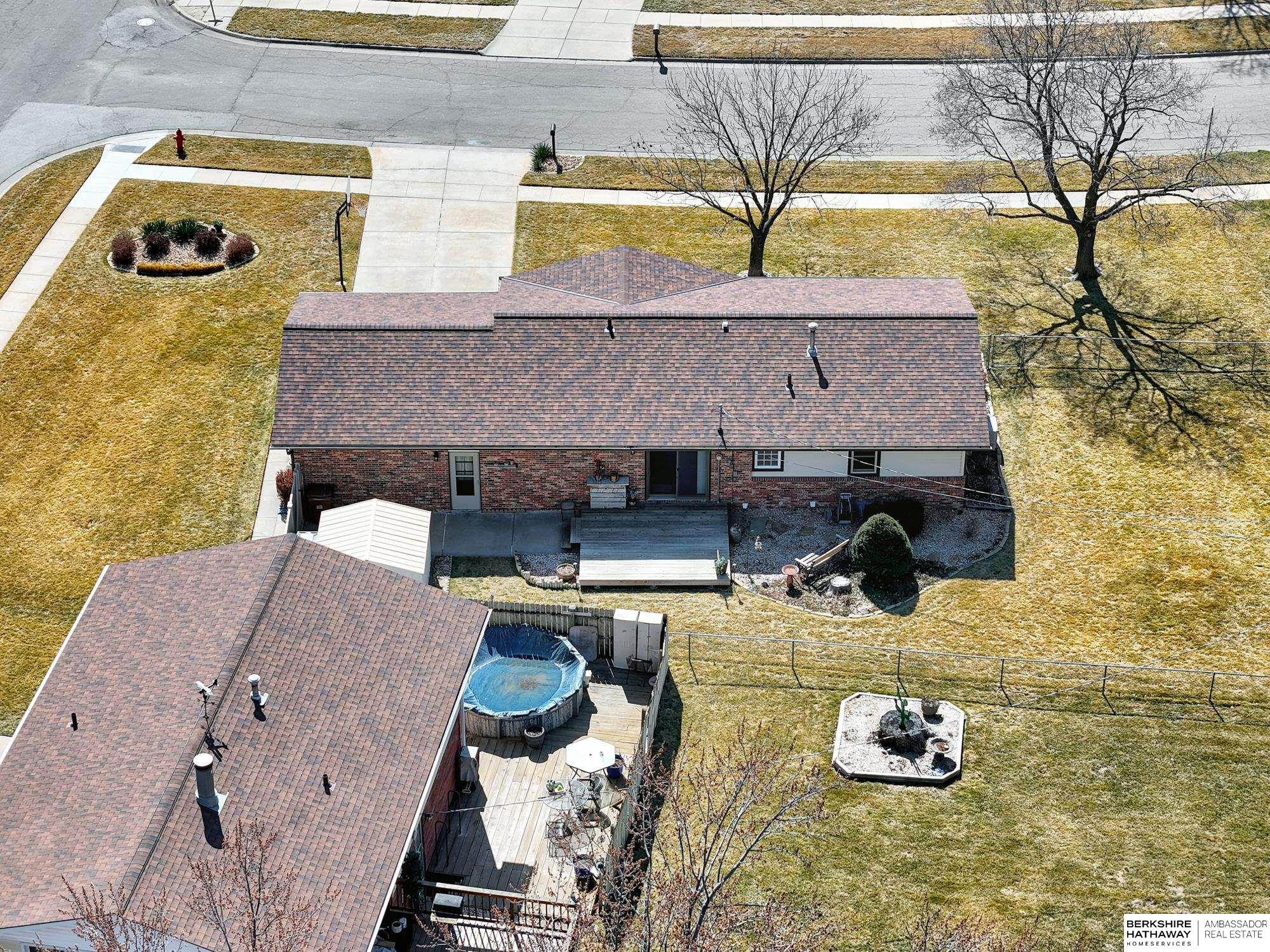 Lincoln, Nebraska 68516, United States, 3 Bedrooms Bedrooms, ,2 BathroomsBathrooms,Residential,Pending,92172