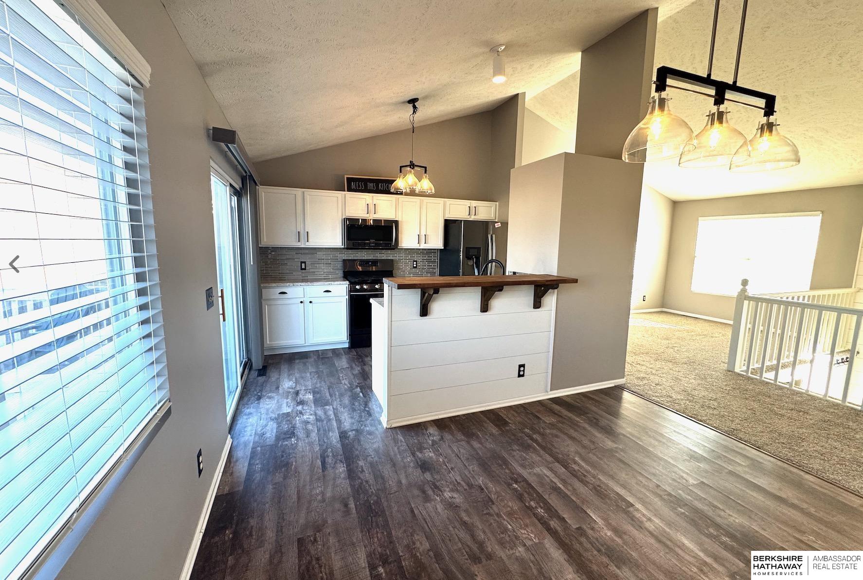 Omaha, Nebraska 68136, United States, 3 Bedrooms Bedrooms, ,2 BathroomsBathrooms,Residential,Pending,12667