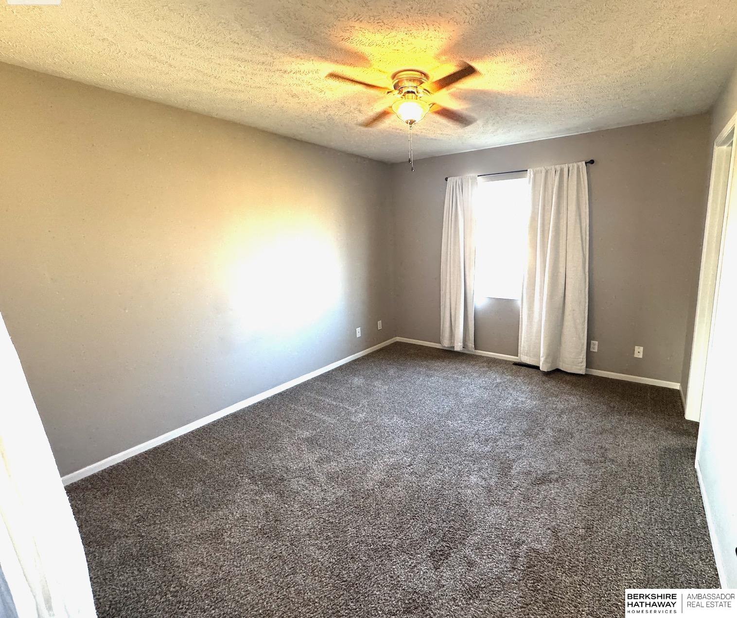 Omaha, Nebraska 68136, United States, 3 Bedrooms Bedrooms, ,2 BathroomsBathrooms,Residential,Pending,12667