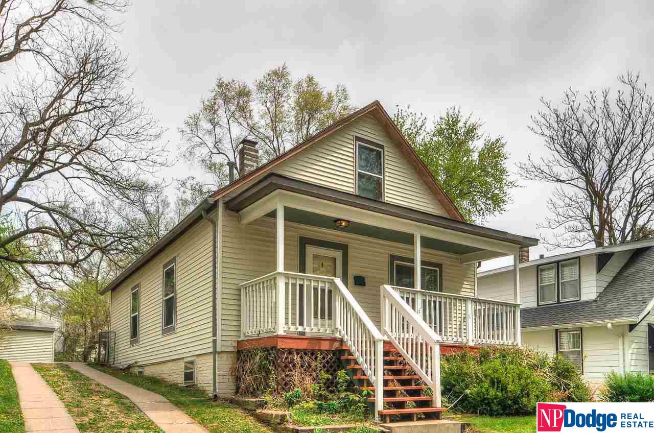 Photo 1 of 24 — 2711 N 65 Avenue, Omaha, NE 68104