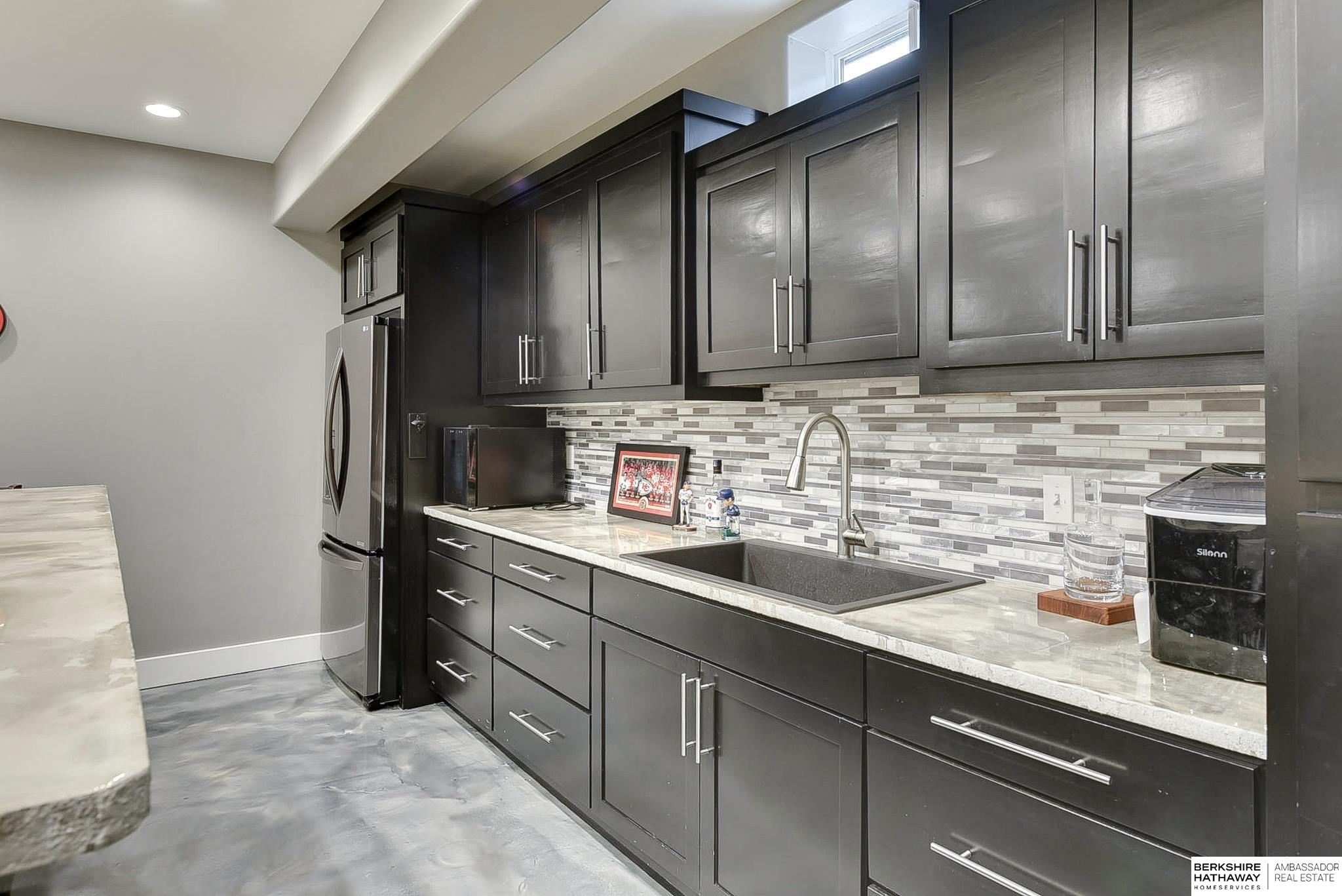 Omaha, Nebraska 68116, United States, 3 Bedrooms Bedrooms, ,3 BathroomsBathrooms,Residential,Active,92433