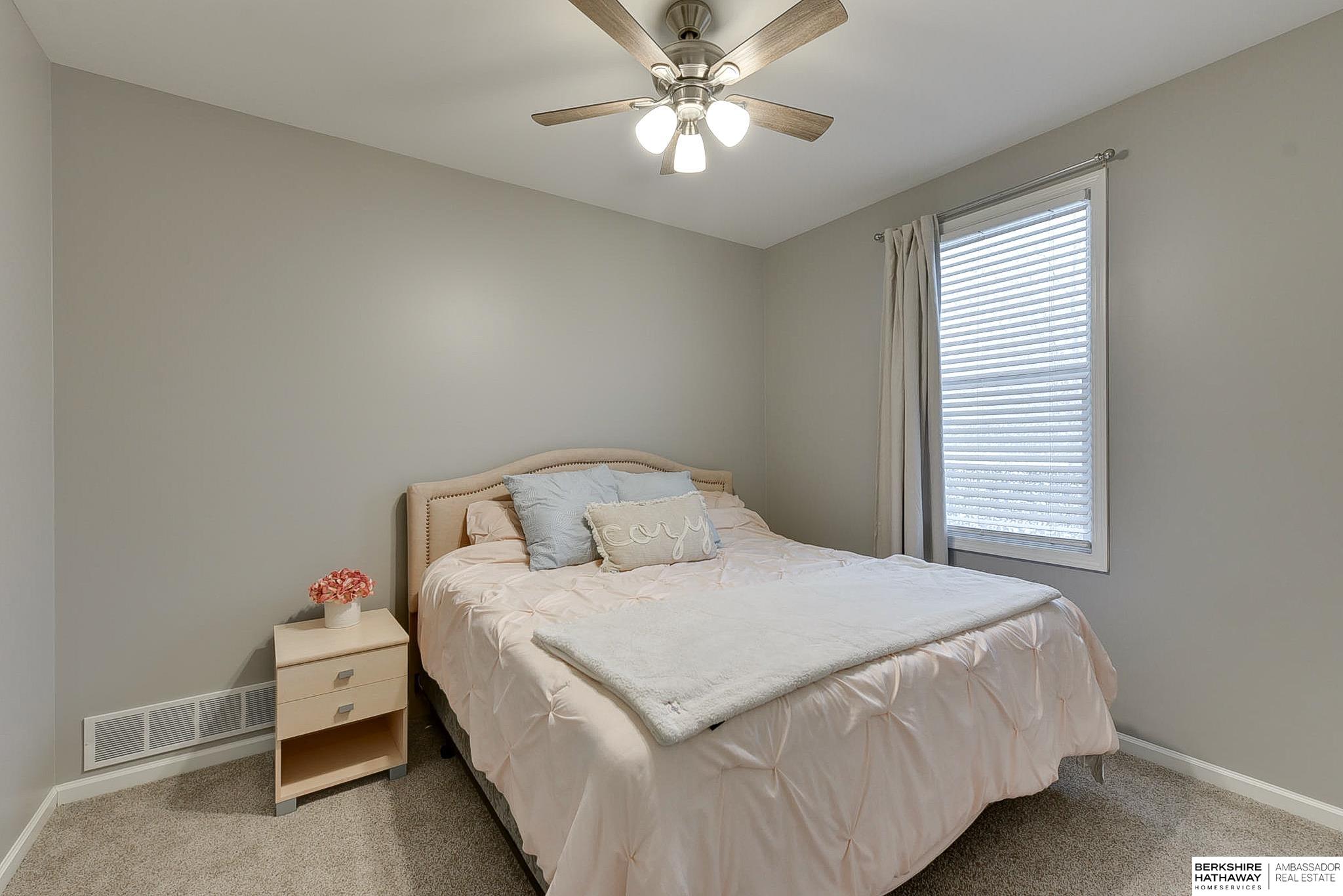 Omaha, Nebraska 68116, United States, 3 Bedrooms Bedrooms, ,3 BathroomsBathrooms,Residential,Active,92433