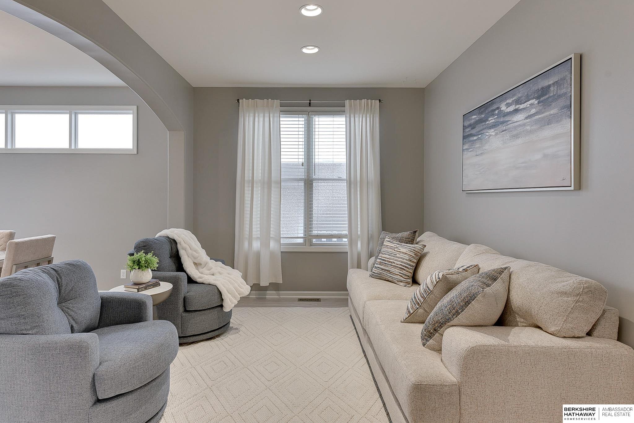 Omaha, Nebraska 68116, United States, 3 Bedrooms Bedrooms, ,3 BathroomsBathrooms,Residential,Active,92433