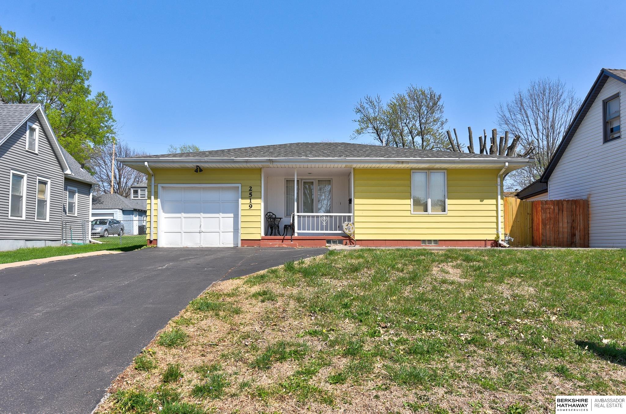 Omaha, Nebraska 68104, United States, 2 Bedrooms Bedrooms, ,1 BathroomBathrooms,Residential,Pending,114006 Omaha, Nebraska 68104, United States, 2 Bedrooms Bedrooms, ,1 BathroomBathrooms,Residential,Pending,114006