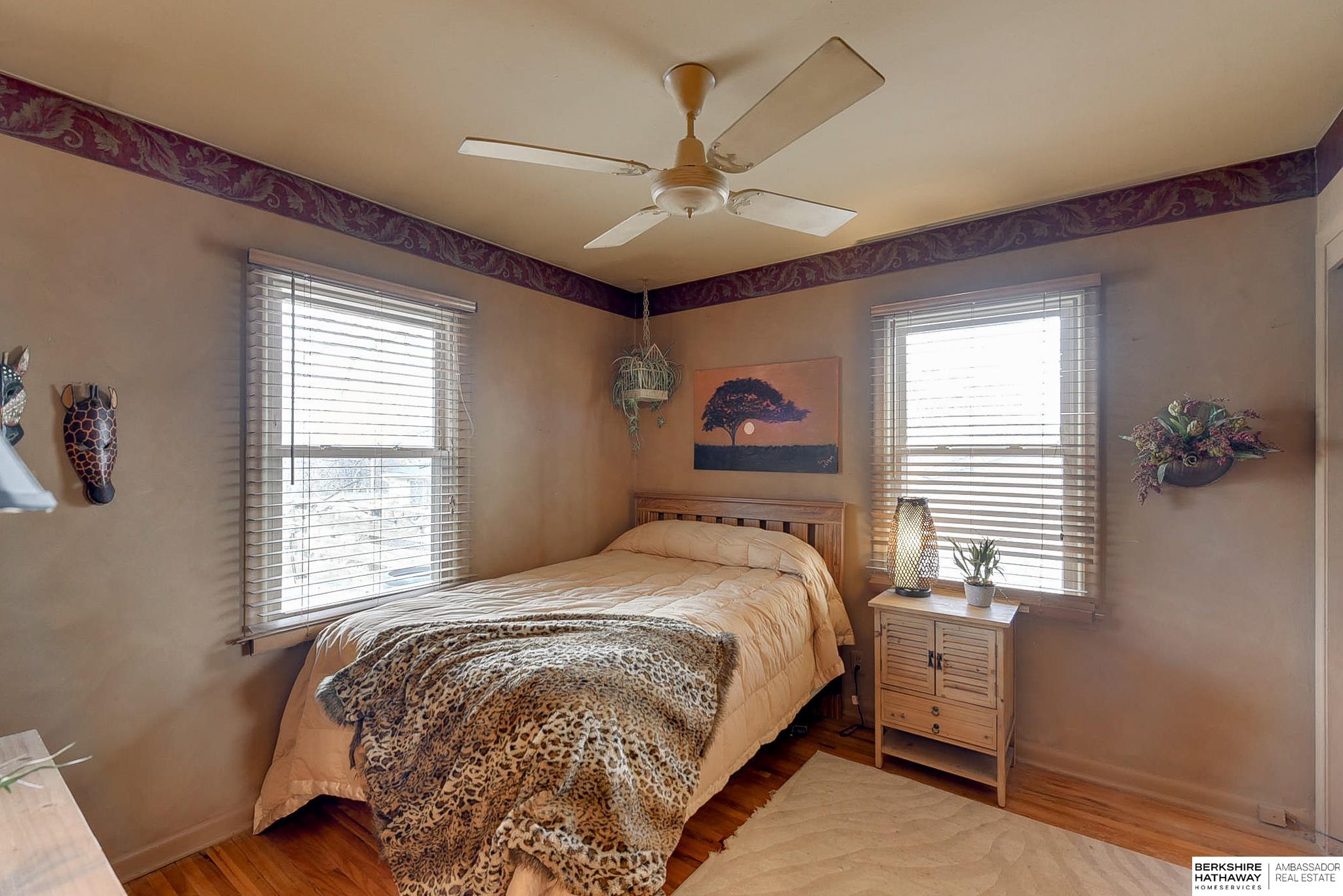 Omaha, Nebraska 68124, United States, 3 Bedrooms Bedrooms, ,2 BathroomsBathrooms,Residential,Pending,16376