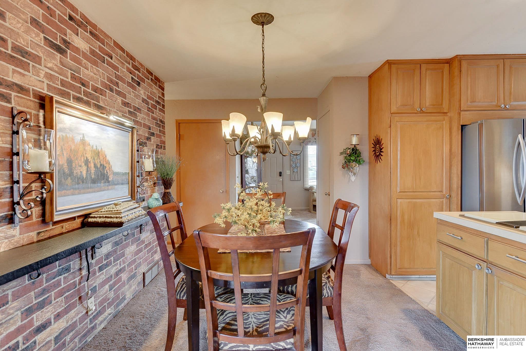 Omaha, Nebraska 68124, United States, 3 Bedrooms Bedrooms, ,2 BathroomsBathrooms,Residential,Pending,16376