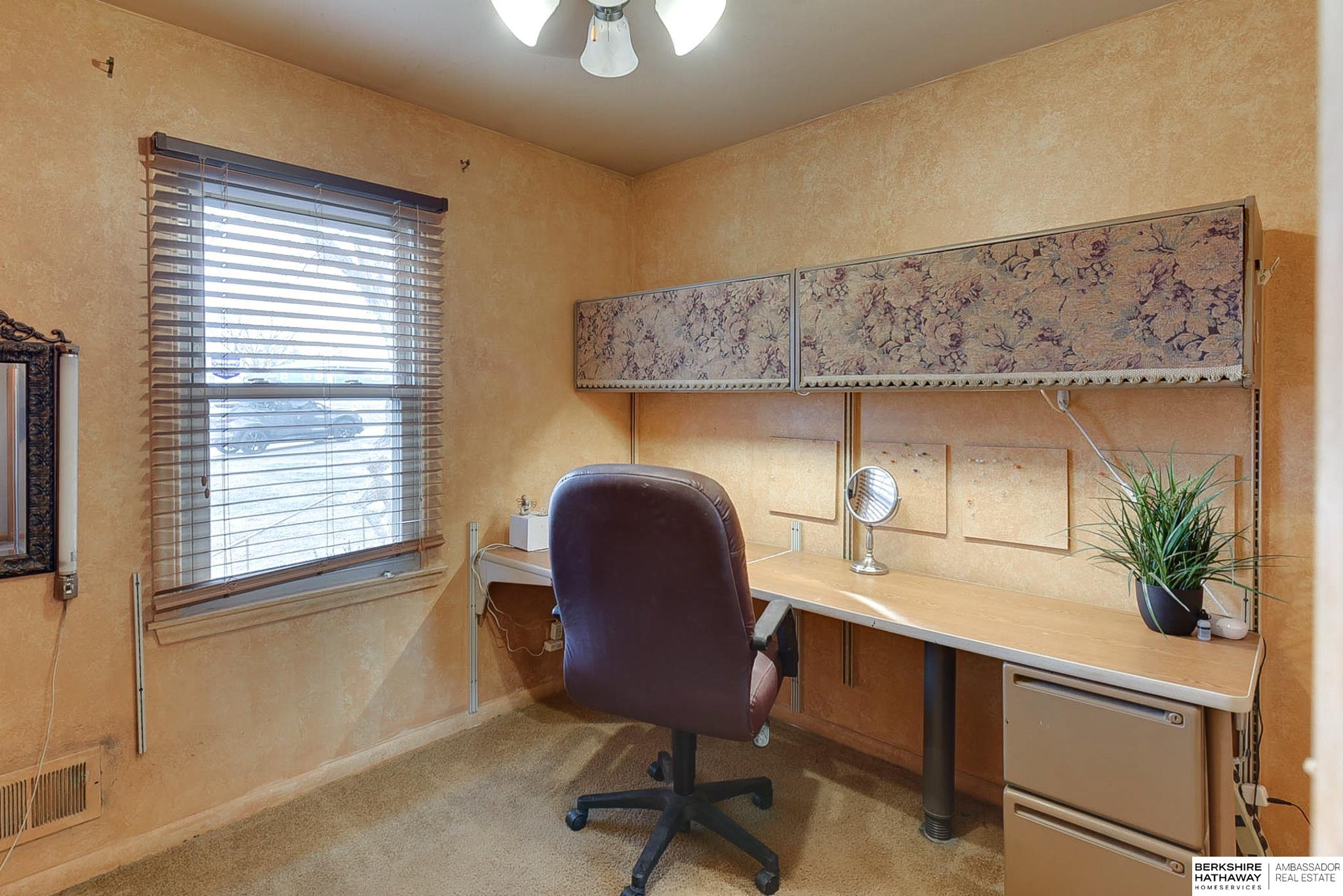 Omaha, Nebraska 68124, United States, 3 Bedrooms Bedrooms, ,2 BathroomsBathrooms,Residential,Pending,16376