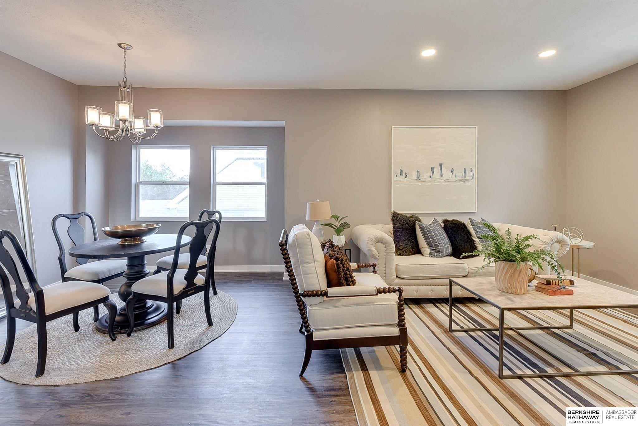 Omaha, Nebraska 68111, United States, 4 Bedrooms Bedrooms, ,1 BathroomBathrooms,Residential,Pending,17154