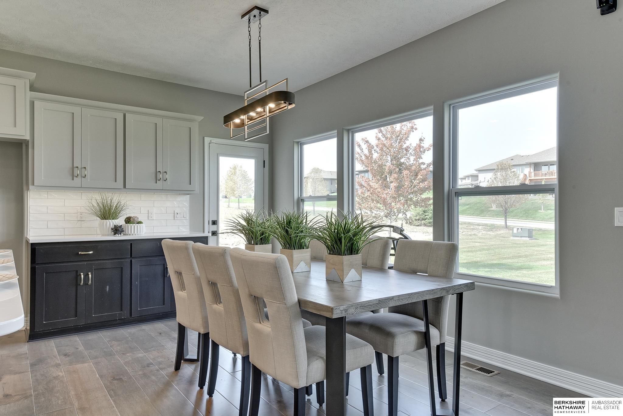 Omaha, Nebraska 68135, United States, 4 Bedrooms Bedrooms, ,3 BathroomsBathrooms,Residential,Pending,56359