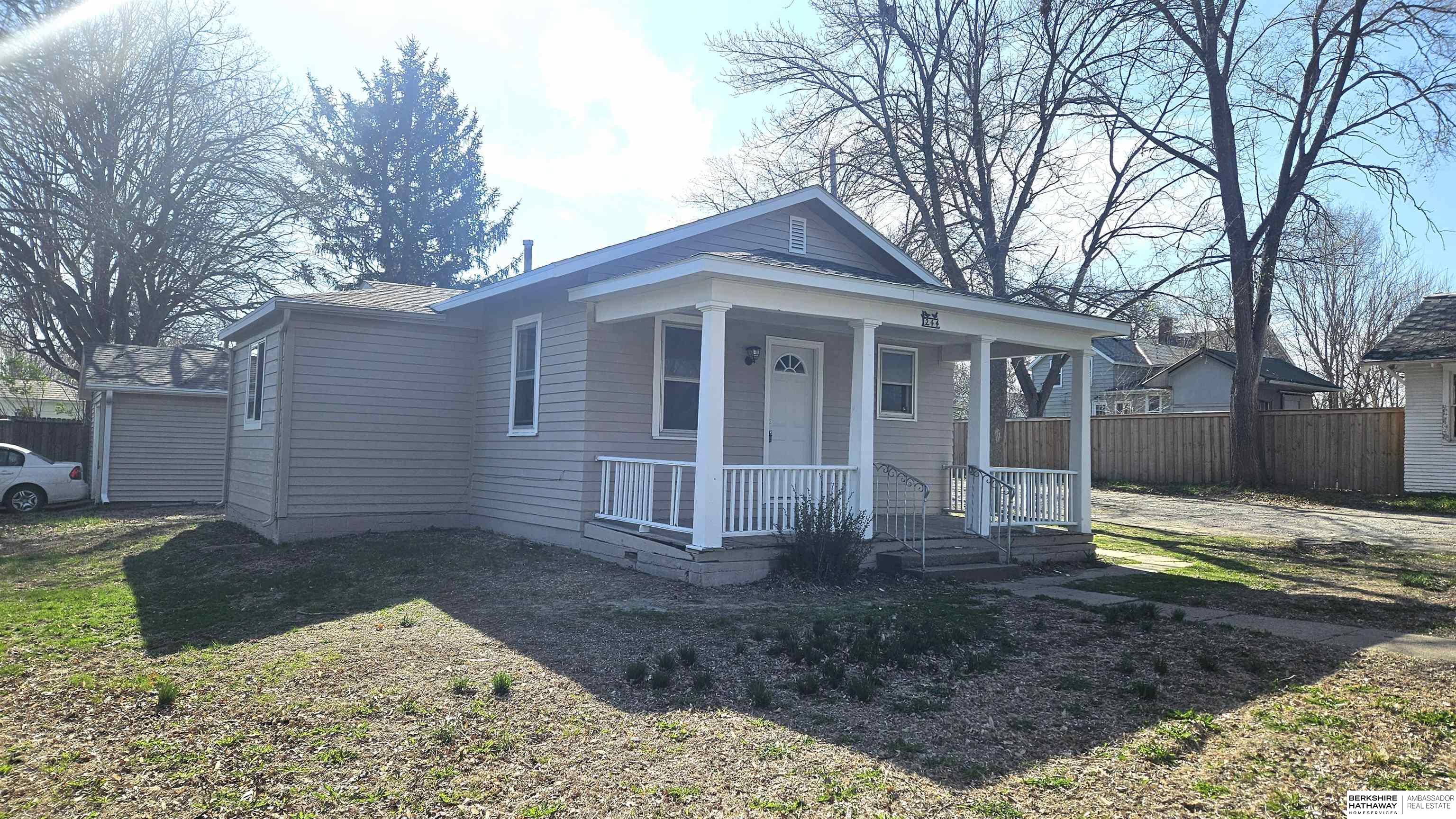 Wahoo, Nebraska 68066, United States, 2 Bedrooms Bedrooms, ,1 BathroomBathrooms,Residential,Pending,110459