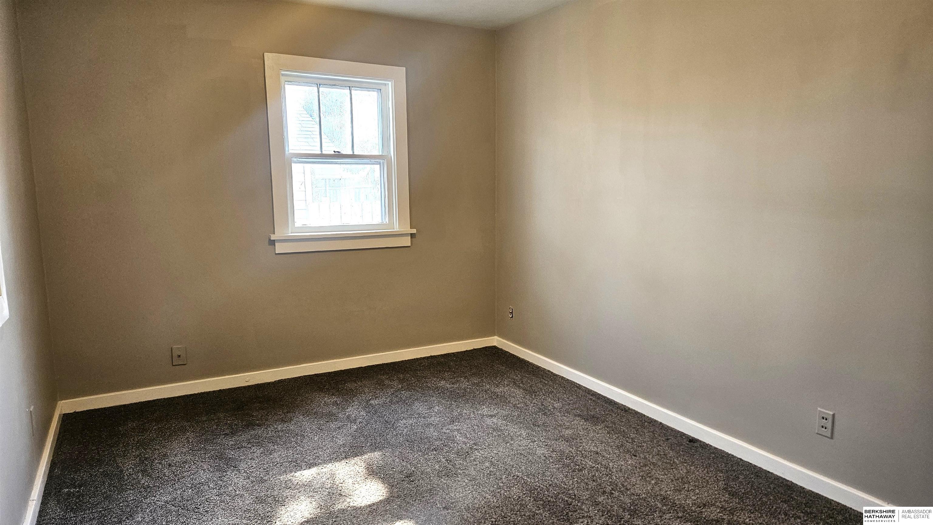 Wahoo, Nebraska 68066, United States, 2 Bedrooms Bedrooms, ,1 BathroomBathrooms,Residential,Pending,110459