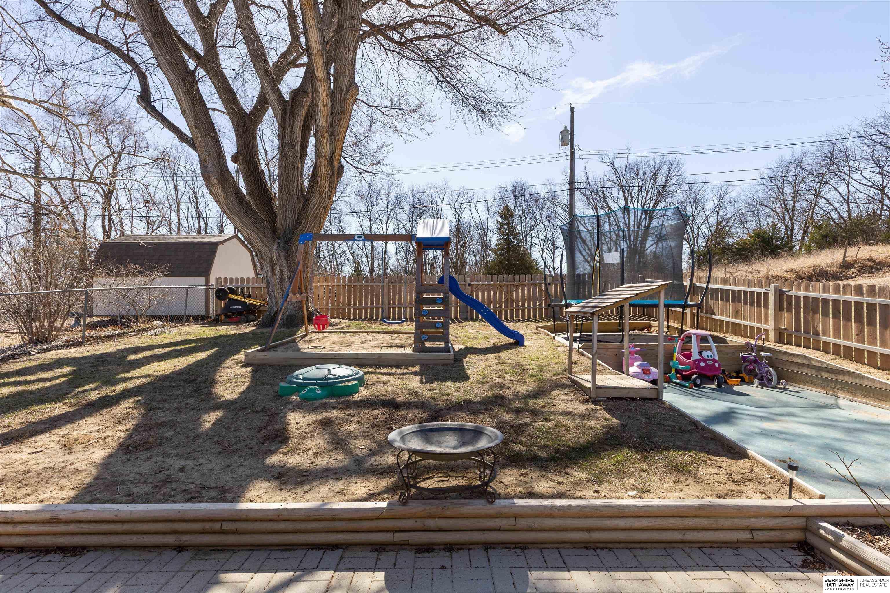 Plattsmouth, Nebraska 68048, United States, 3 Bedrooms Bedrooms, ,2 BathroomsBathrooms,Residential,Pending,91209