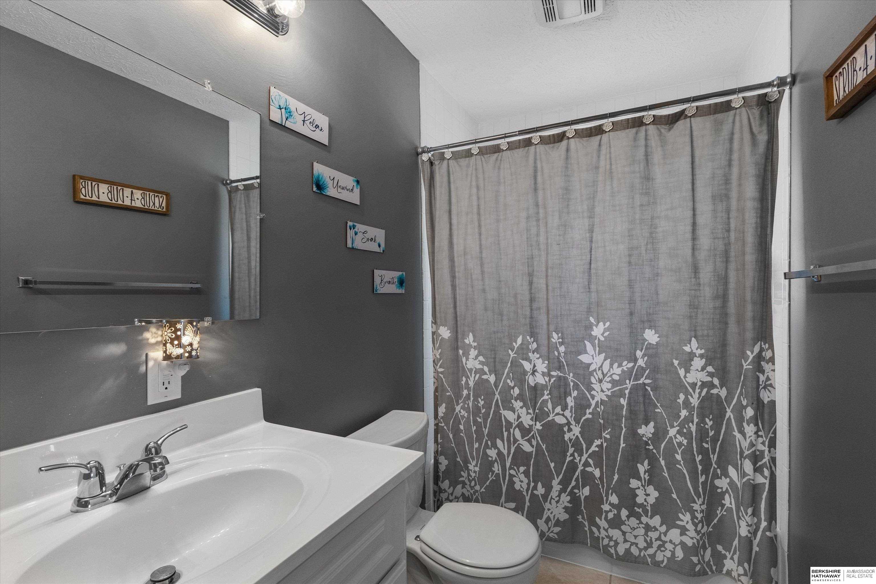 Plattsmouth, Nebraska 68048, United States, 3 Bedrooms Bedrooms, ,2 BathroomsBathrooms,Residential,Pending,91209