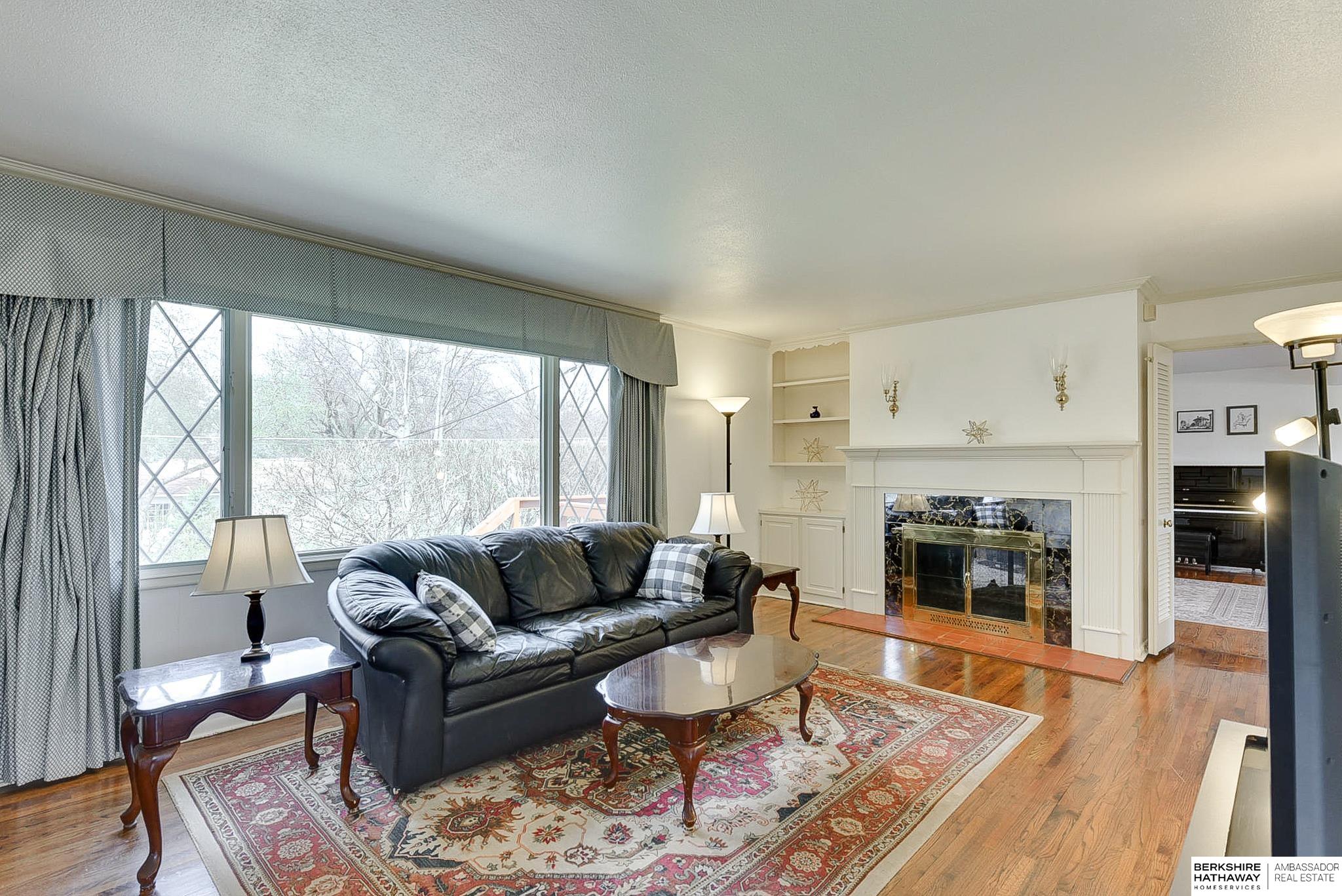 Omaha, Nebraska 68124, United States, 4 Bedrooms Bedrooms, ,3 BathroomsBathrooms,Residential,Pending,107005