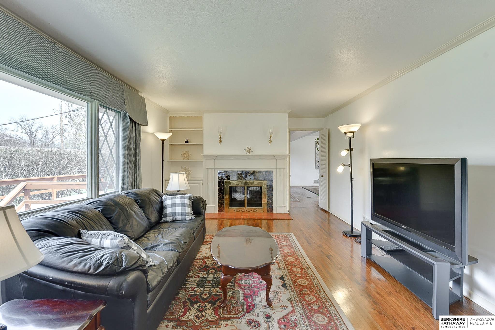 Omaha, Nebraska 68124, United States, 4 Bedrooms Bedrooms, ,3 BathroomsBathrooms,Residential,Pending,107005