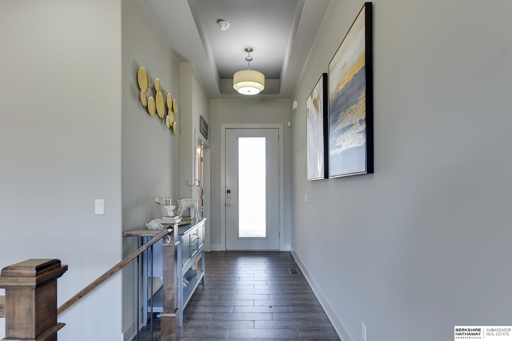 Elkhorn, Nebraska 68022, United States, 5 Bedrooms Bedrooms, ,4 BathroomsBathrooms,Residential,Pending,22632