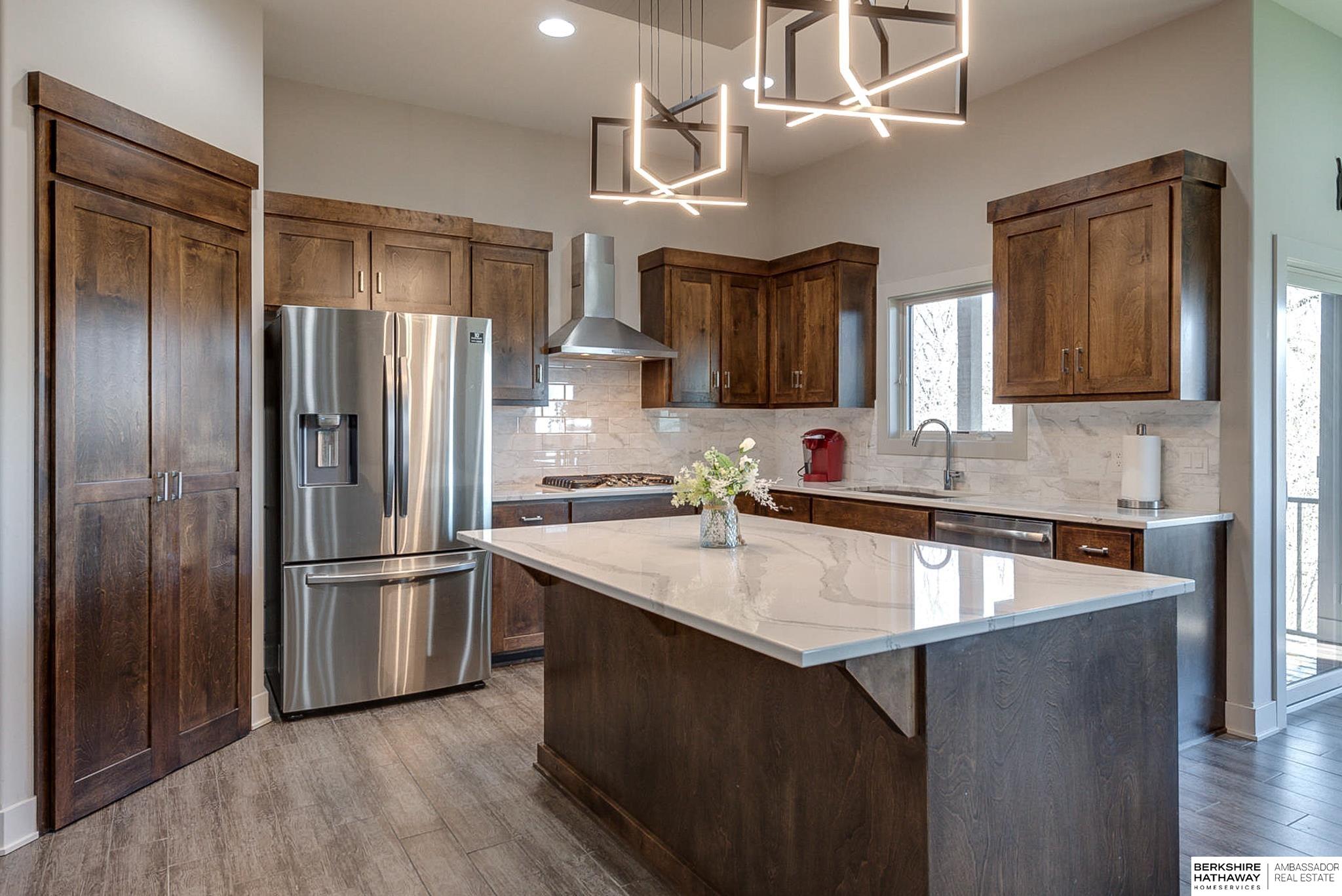 Elkhorn, Nebraska 68022, United States, 5 Bedrooms Bedrooms, ,4 BathroomsBathrooms,Residential,Pending,22632