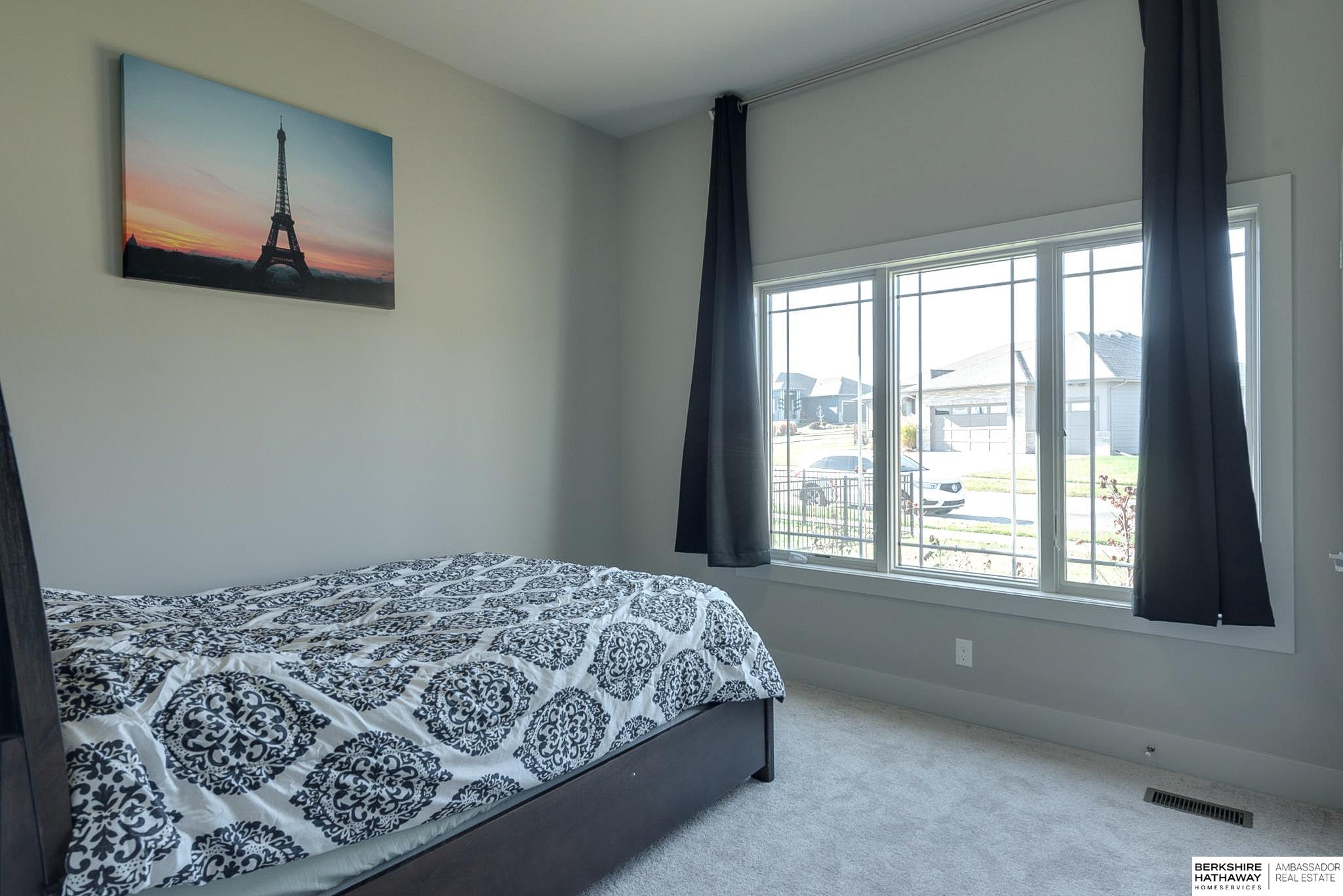 Elkhorn, Nebraska 68022, United States, 5 Bedrooms Bedrooms, ,4 BathroomsBathrooms,Residential,Pending,22632