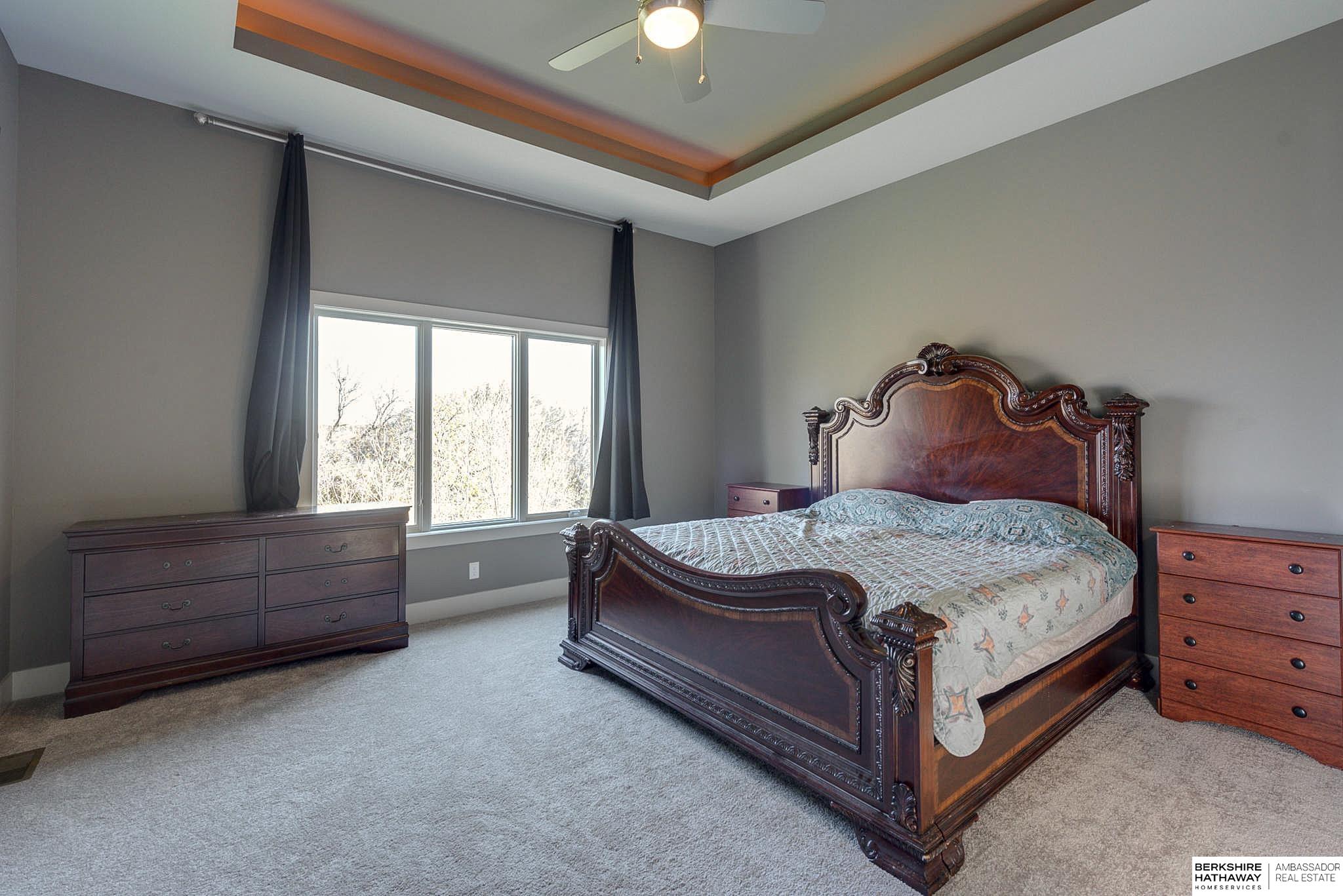 Elkhorn, Nebraska 68022, United States, 5 Bedrooms Bedrooms, ,4 BathroomsBathrooms,Residential,Pending,22632