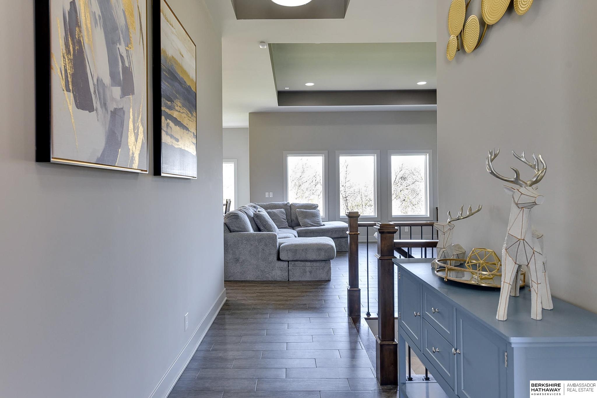 Elkhorn, Nebraska 68022, United States, 5 Bedrooms Bedrooms, ,4 BathroomsBathrooms,Residential,Pending,22632