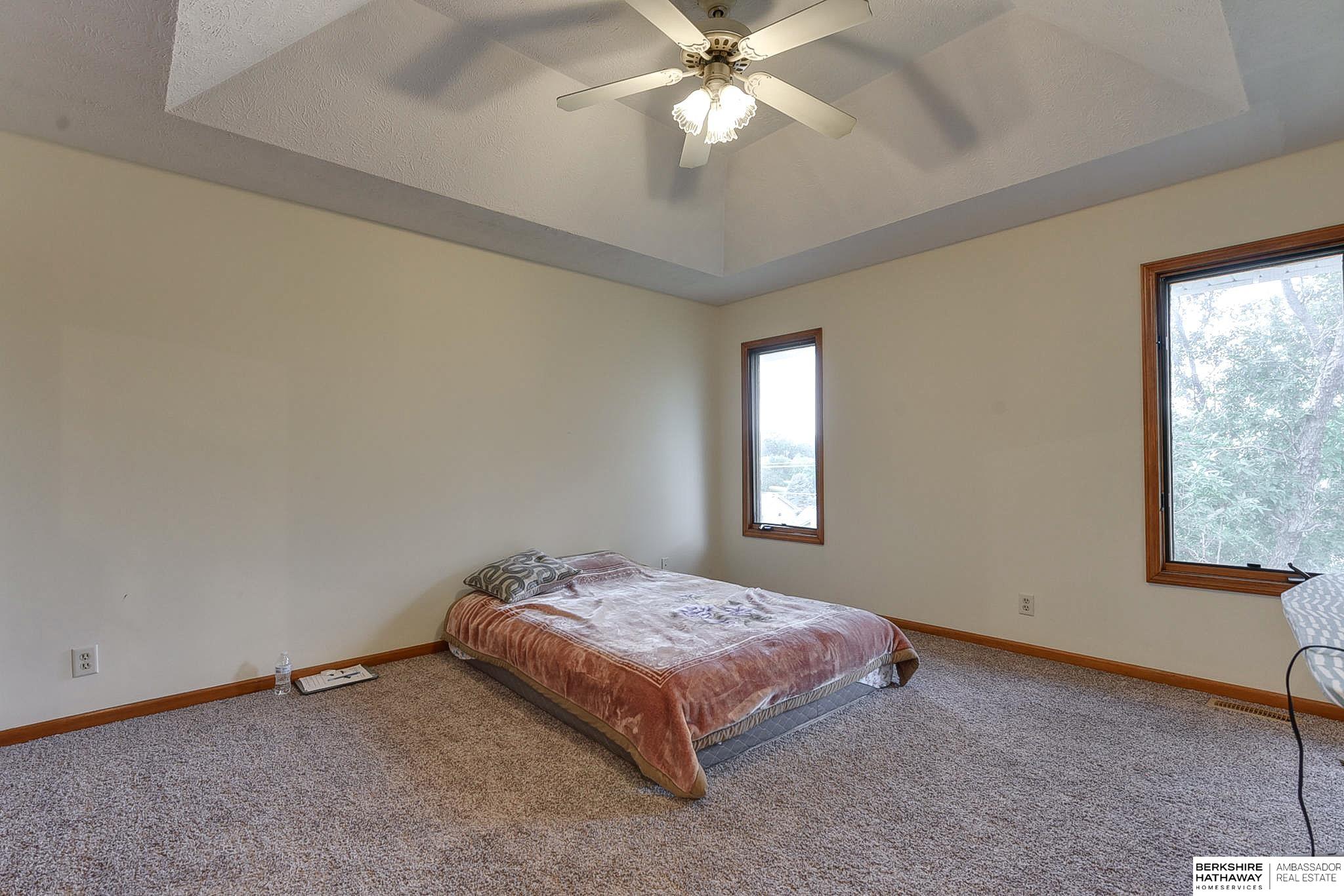 Omaha, Nebraska 68154, United States, 3 Bedrooms Bedrooms, ,4 BathroomsBathrooms,Residential,Pending,14770