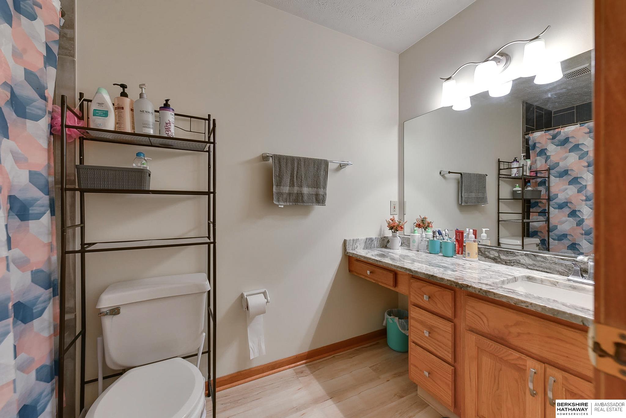 Omaha, Nebraska 68154, United States, 3 Bedrooms Bedrooms, ,4 BathroomsBathrooms,Residential,Pending,14770