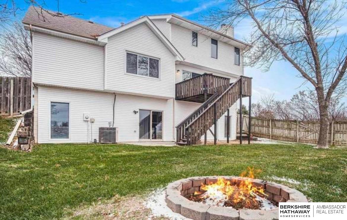 Omaha, Nebraska 68154, United States, 3 Bedrooms Bedrooms, ,4 BathroomsBathrooms,Residential,Pending,14770