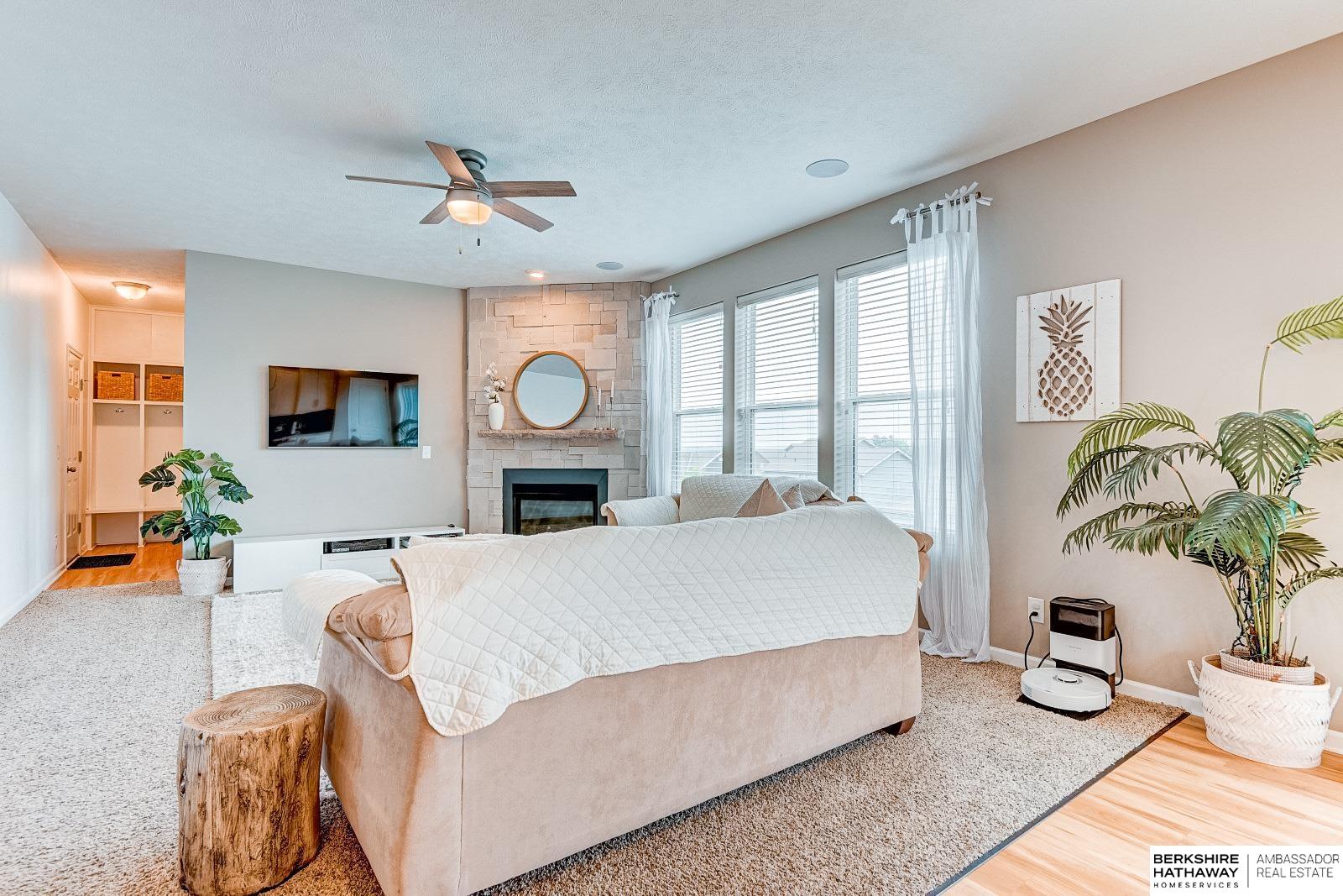 Bennington, Nebraska 68007, United States, 5 Bedrooms Bedrooms, ,4 BathroomsBathrooms,Residential,Active,107851