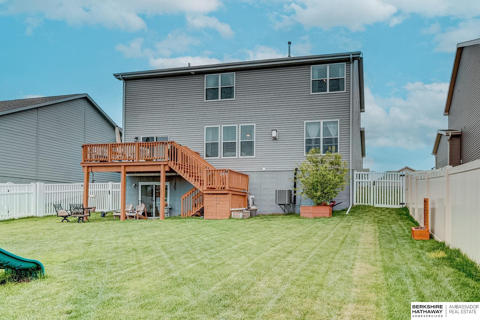 Bennington, Nebraska 68007, United States, 5 Bedrooms Bedrooms, ,4 BathroomsBathrooms,Residential,Active,107851