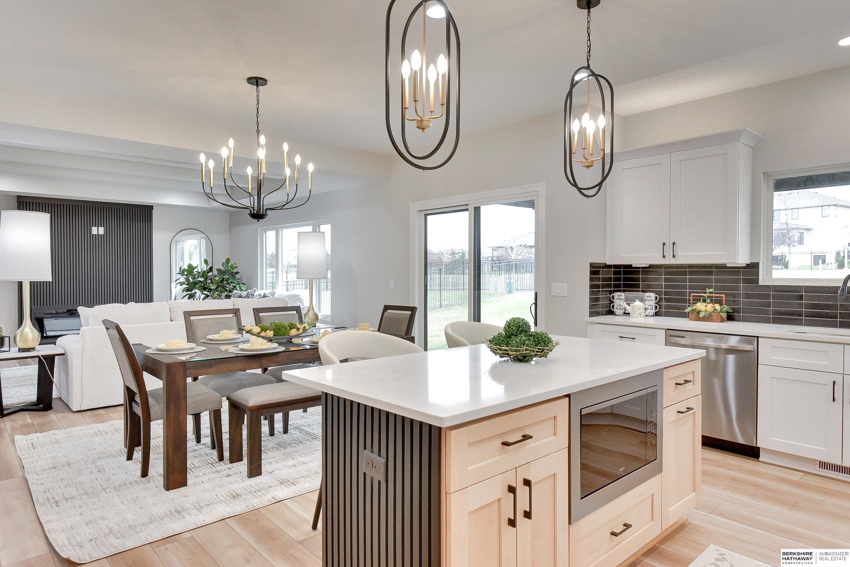 Omaha, Nebraska 68136, United States, 5 Bedrooms Bedrooms, ,4 BathroomsBathrooms,Residential,Active,23366