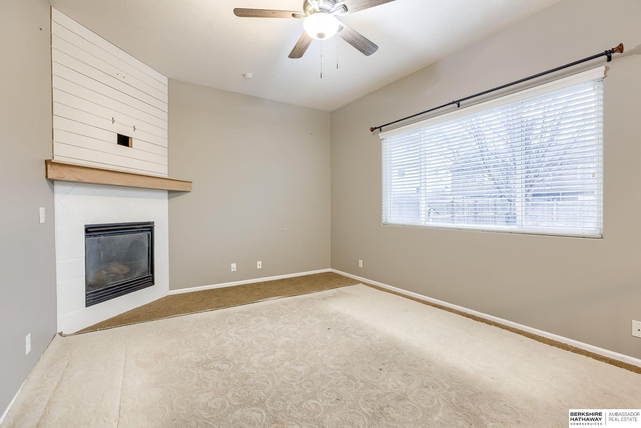 Omaha, Nebraska 68116, United States, 3 Bedrooms Bedrooms, ,4 BathroomsBathrooms,Residential,Active,27603